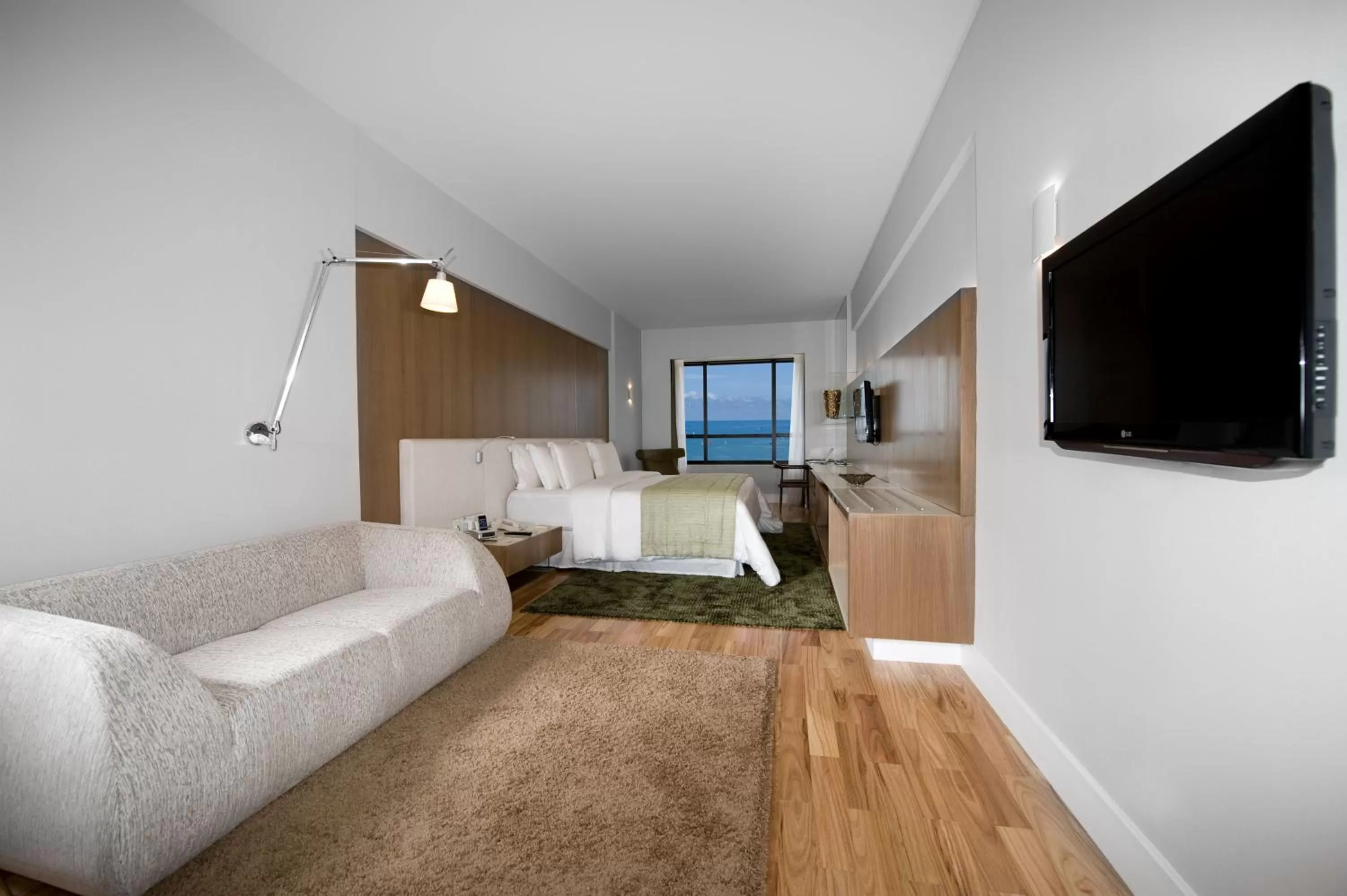 Photo of the whole room, Bed in Hotel Gran Marquise