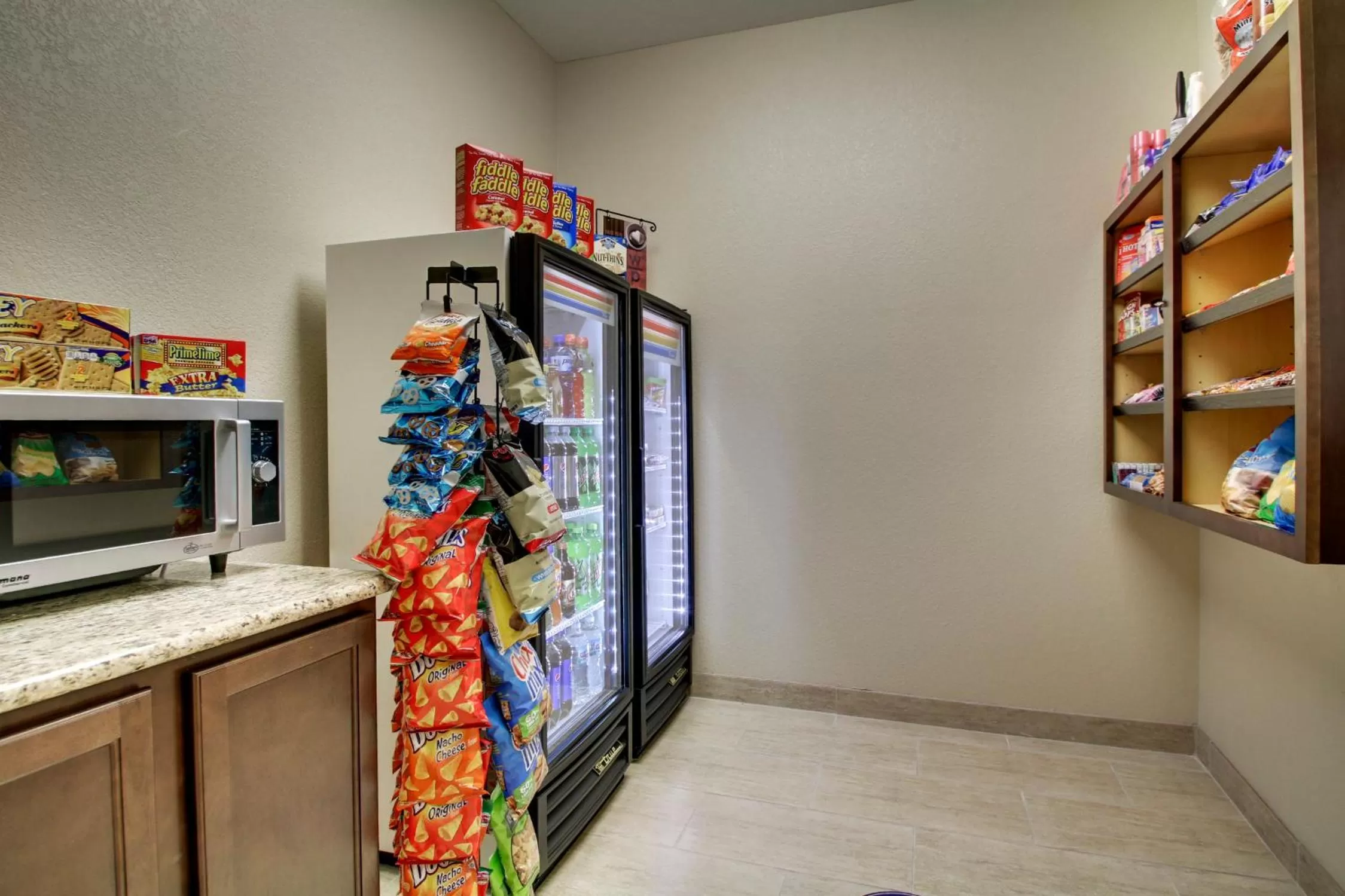 Food and drinks in Cobblestone Inn & Suites - Fort Dodge