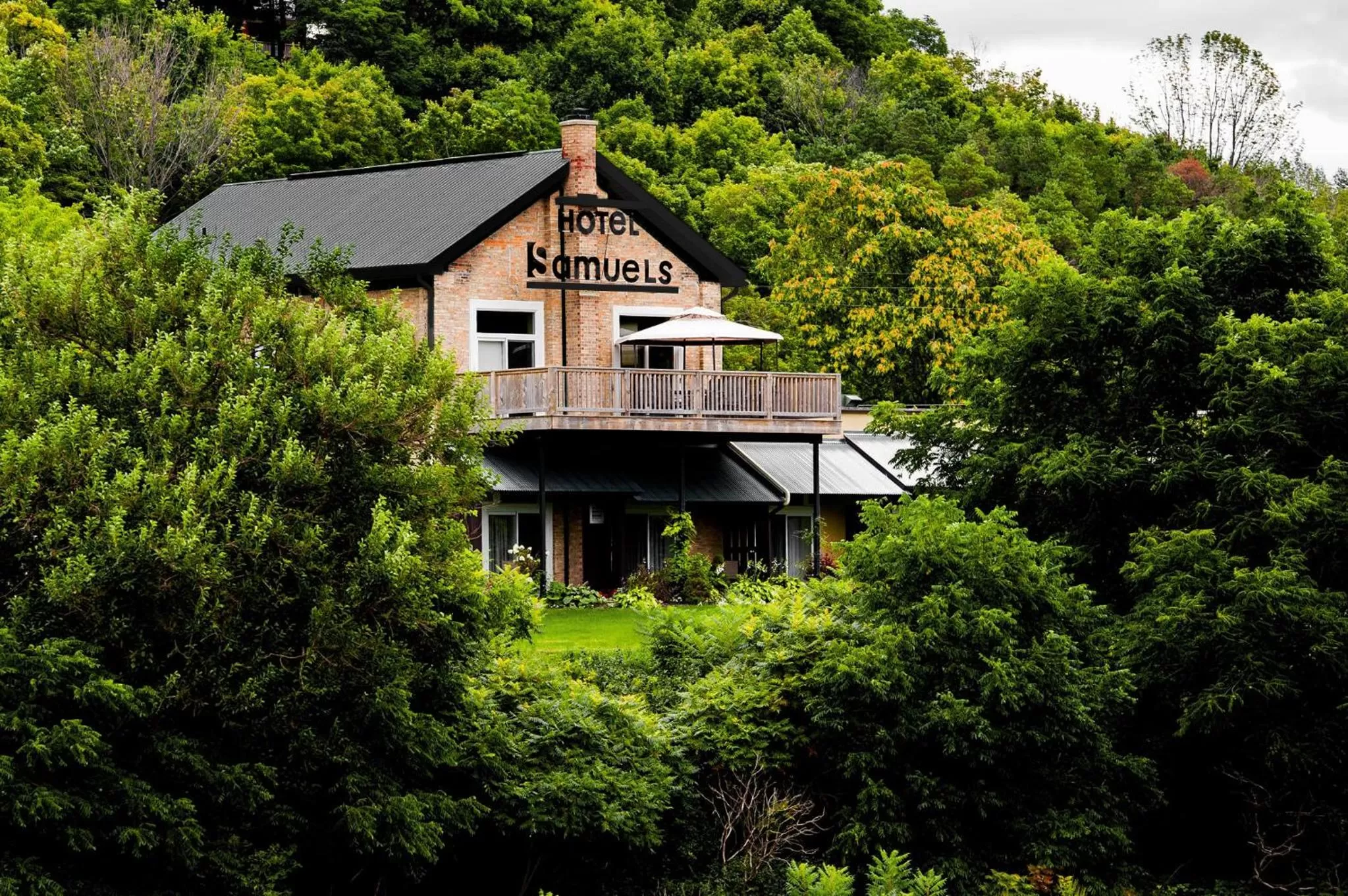 Property building in Samuels Boutique Hotel