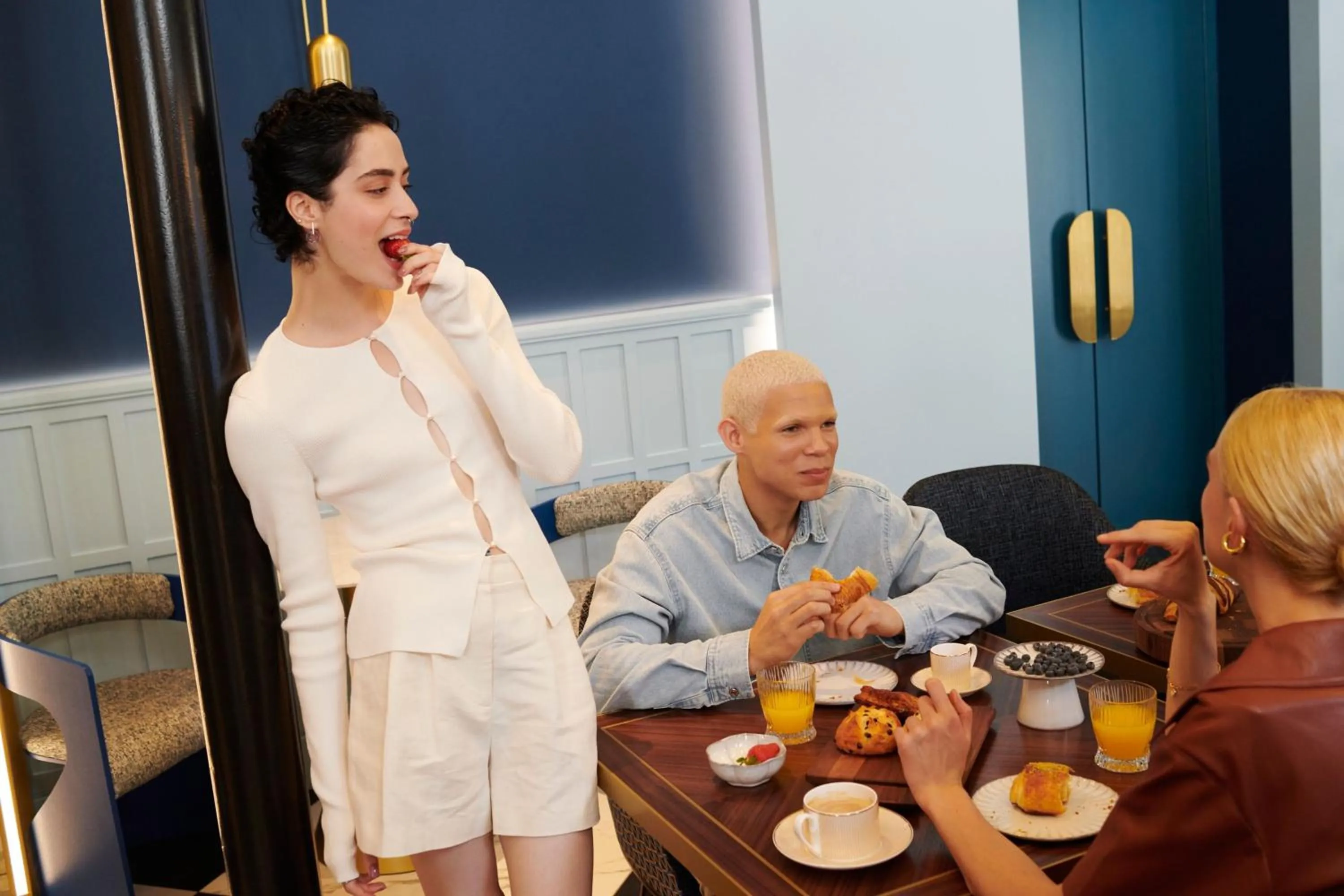 Restaurant/places to eat in W Budapest