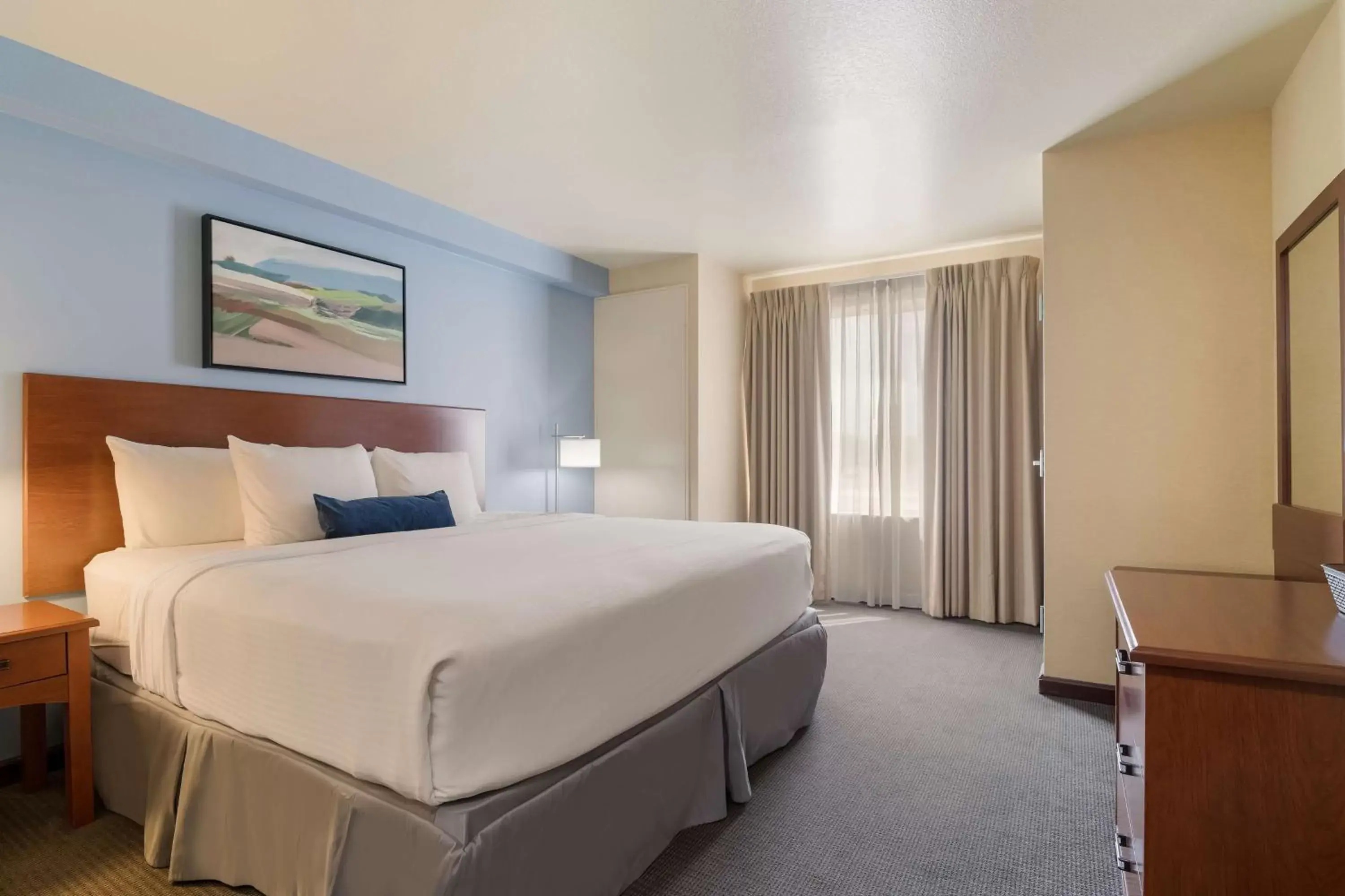 King Suite with Sitting Area in Best Western Coffeyville Central Business District Inn and Suites King Suite with Sitting Area in Best Western Coffeyville Central Business District Inn and Suites