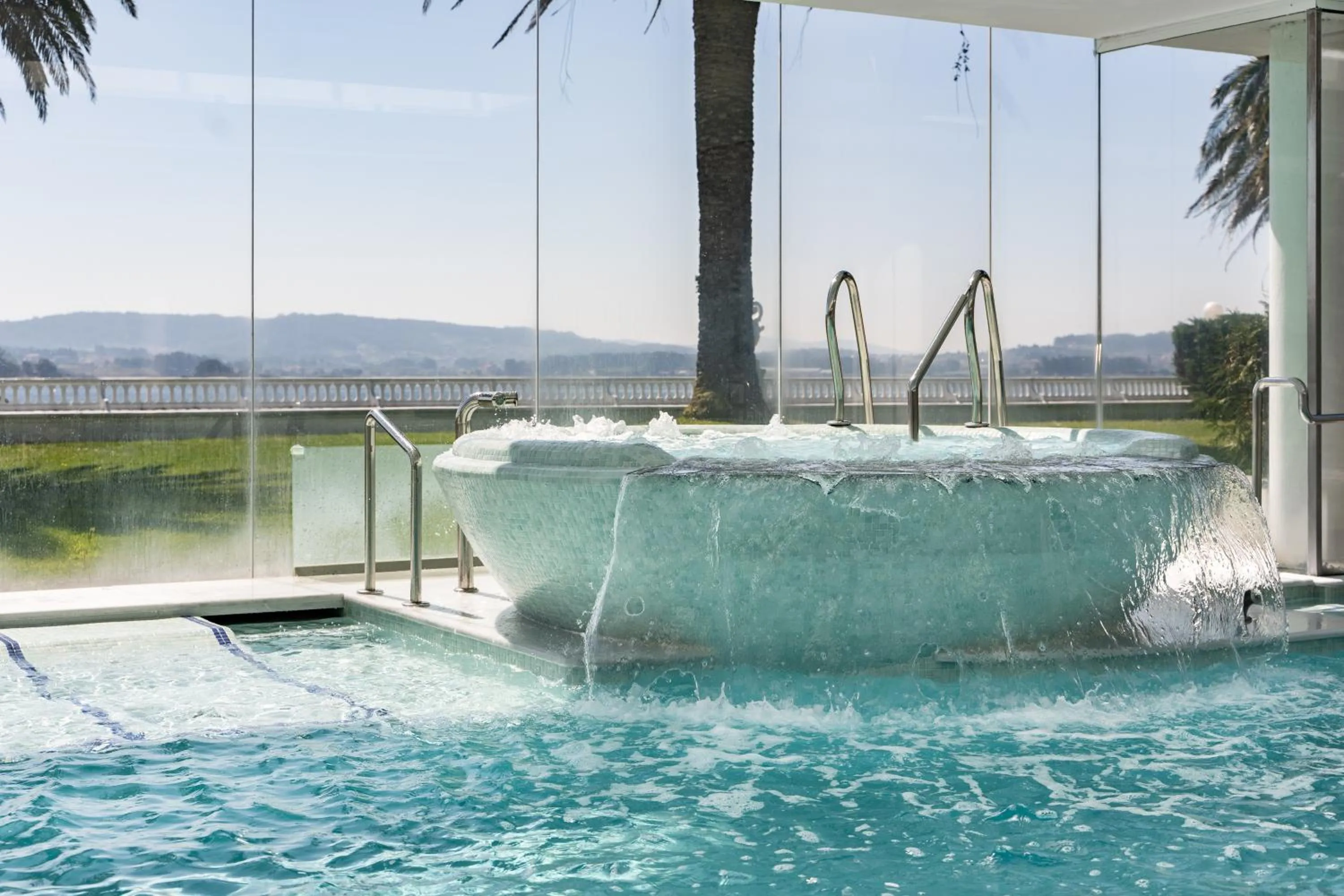 Swimming pool in Eurostars Gran Hotel La Toja