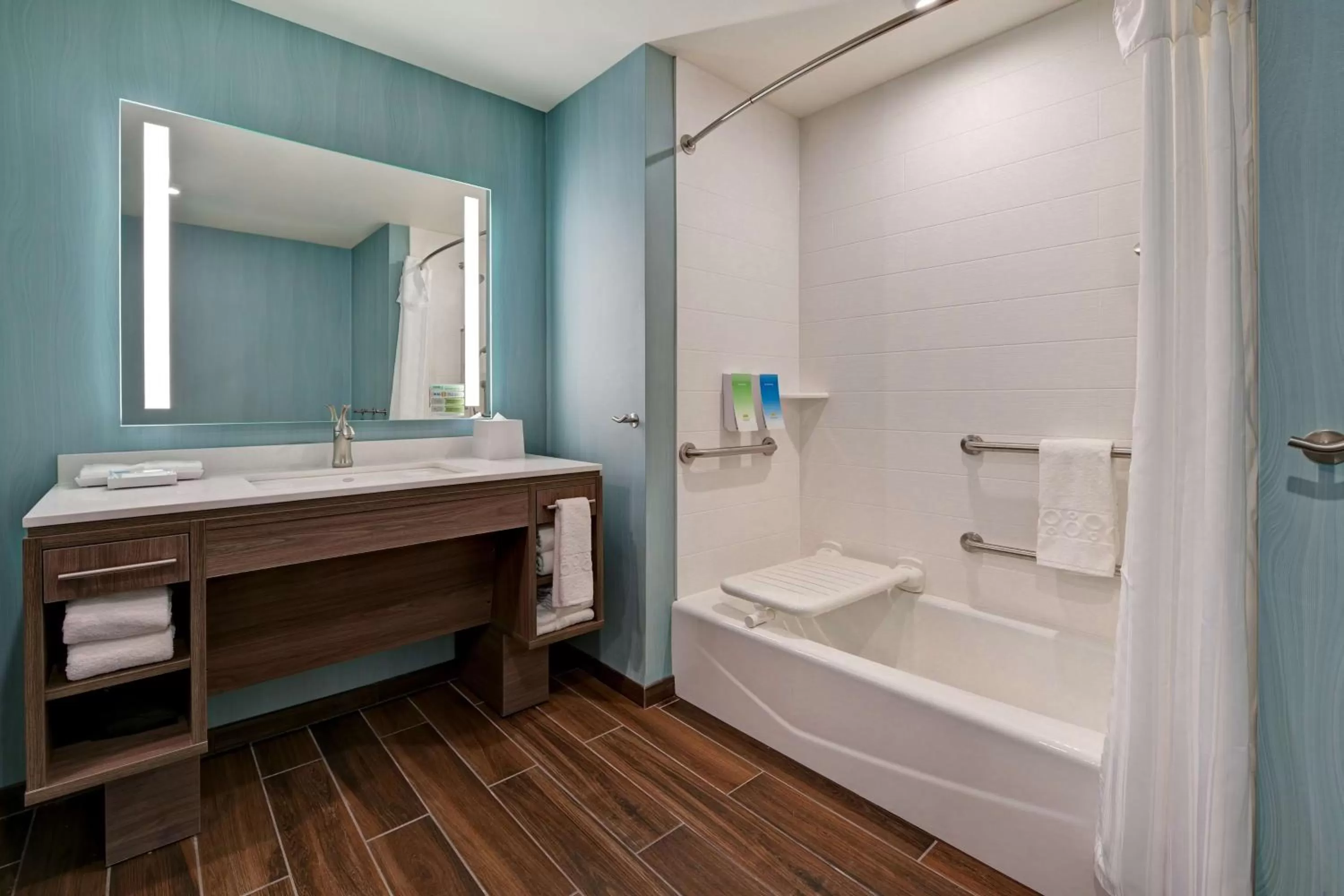 Bathroom in Home2 Suites By Hilton Atascadero, Ca