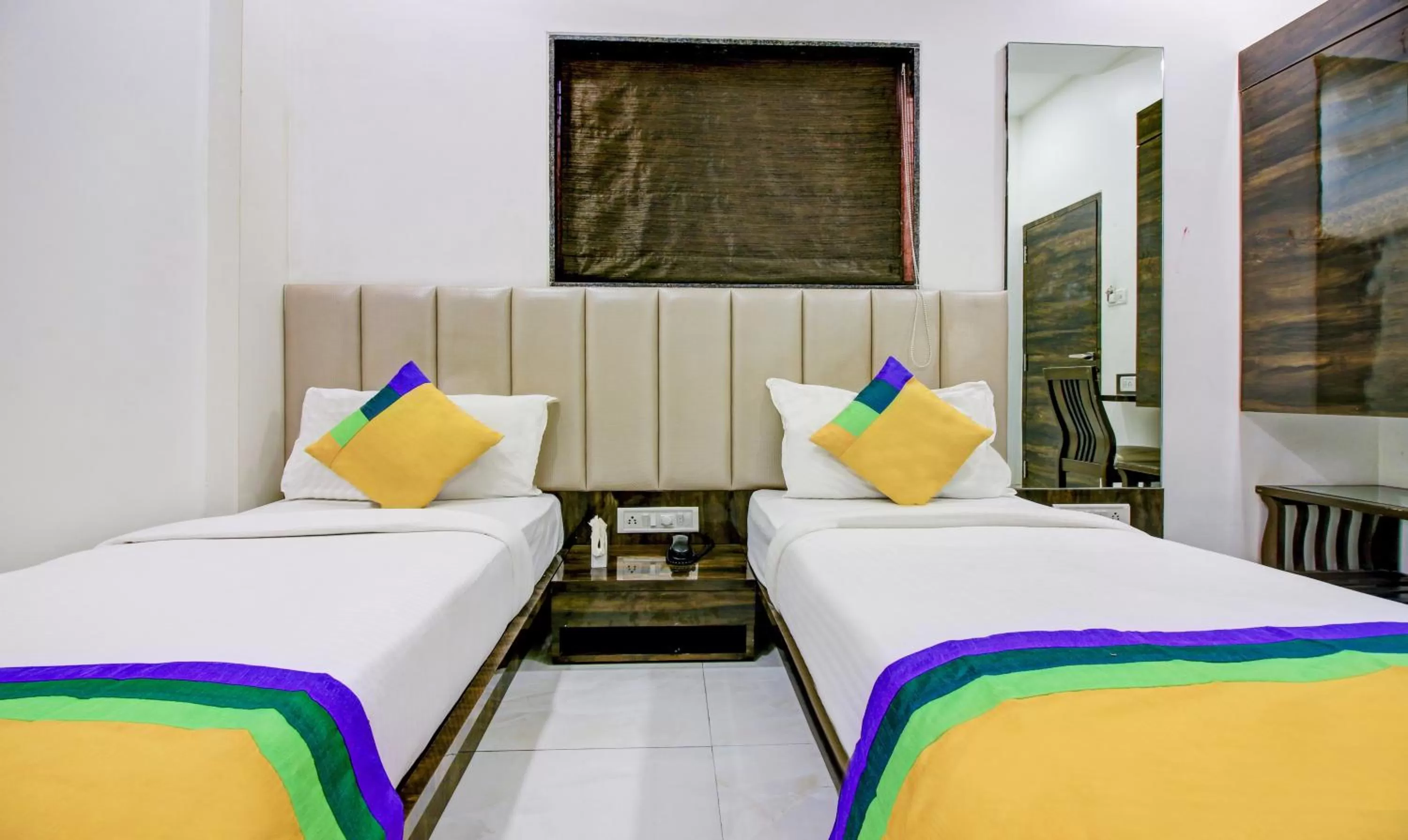 Breakfast, Bed in Hotel Magnet