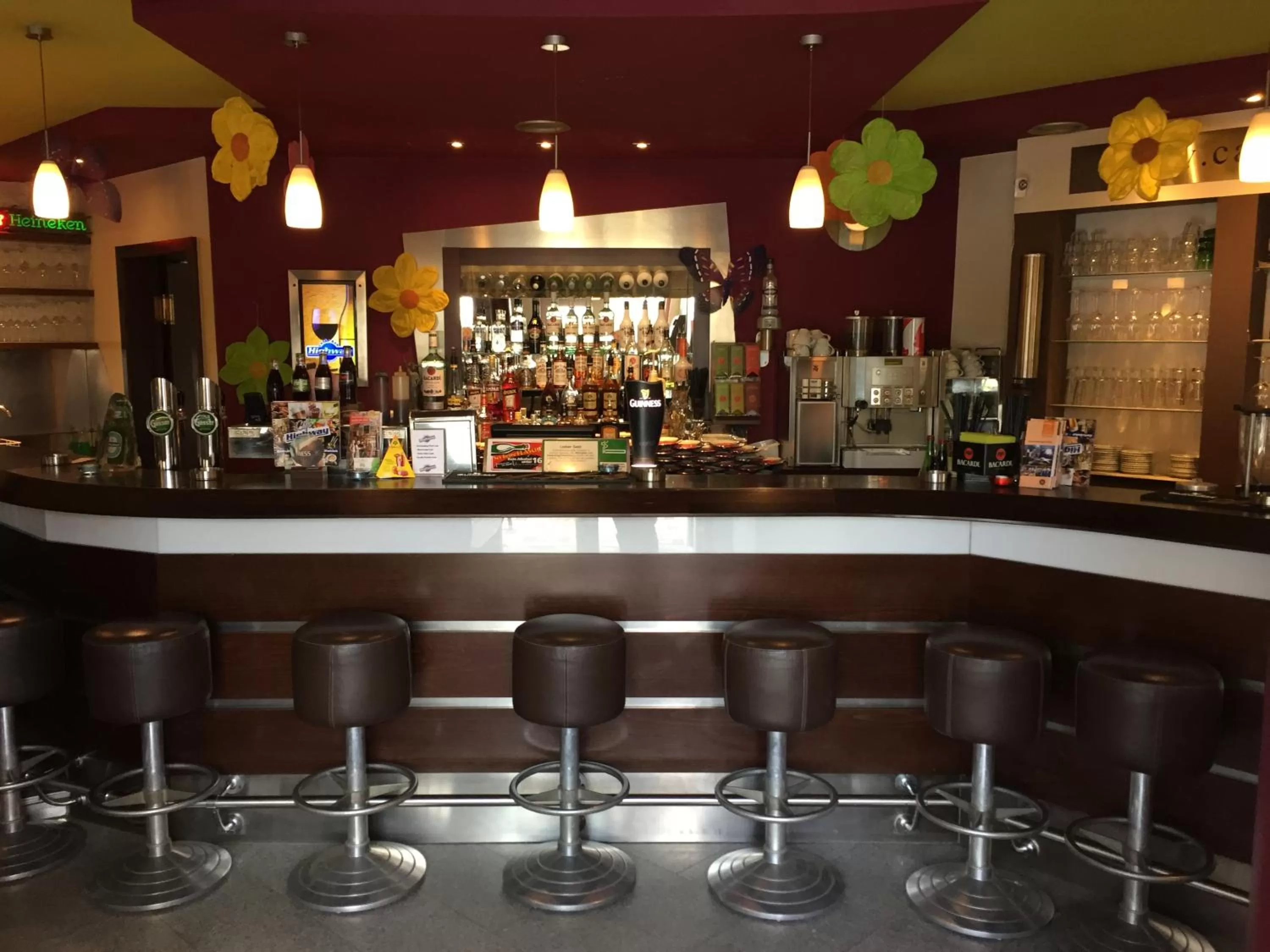 Lounge or bar in Hotel Highway - Bed & Breakfast