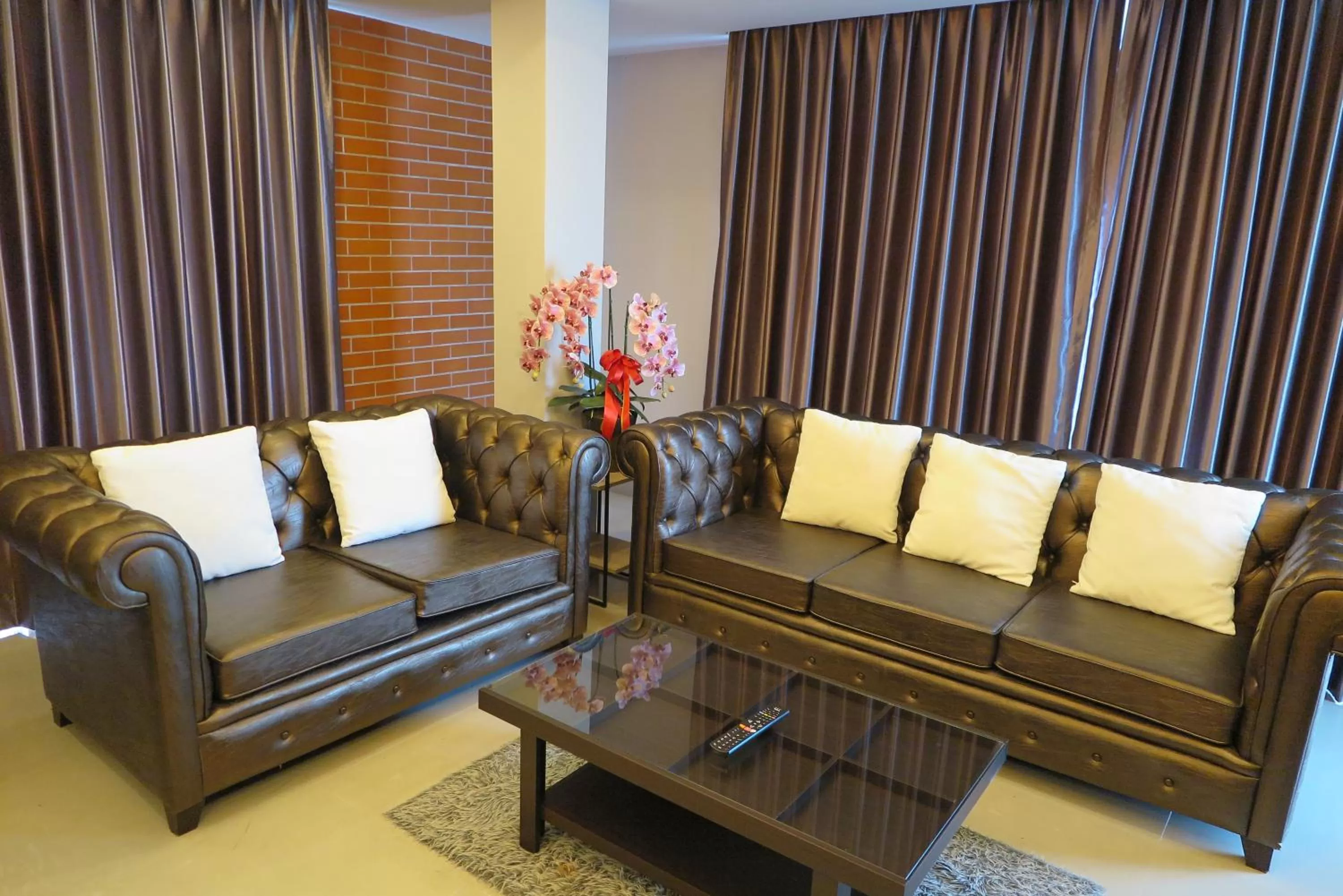 Photo of the whole room in V20 Boutique Jacuzzi Hotel