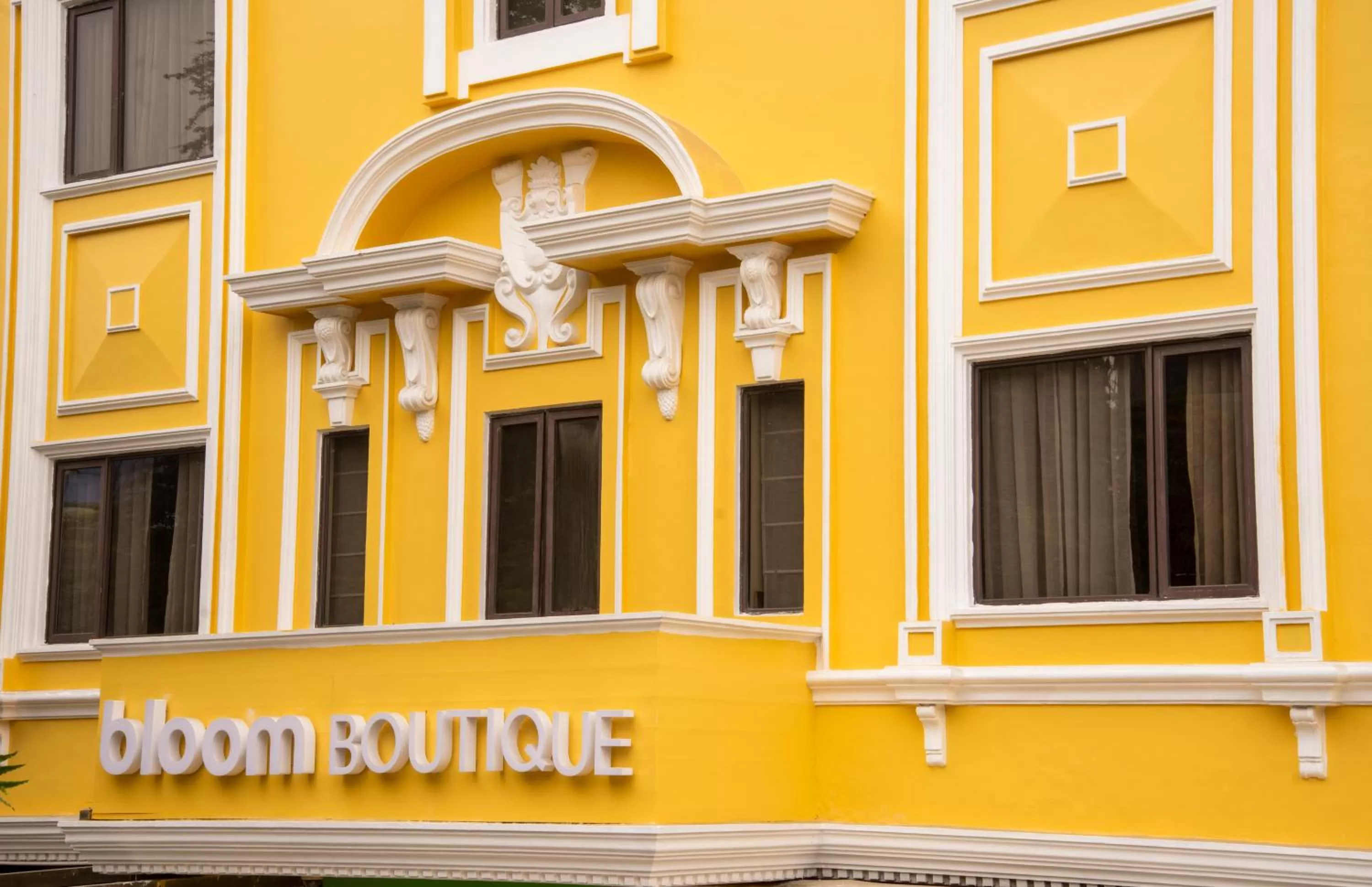 Property building in Bloom Boutique l GK1