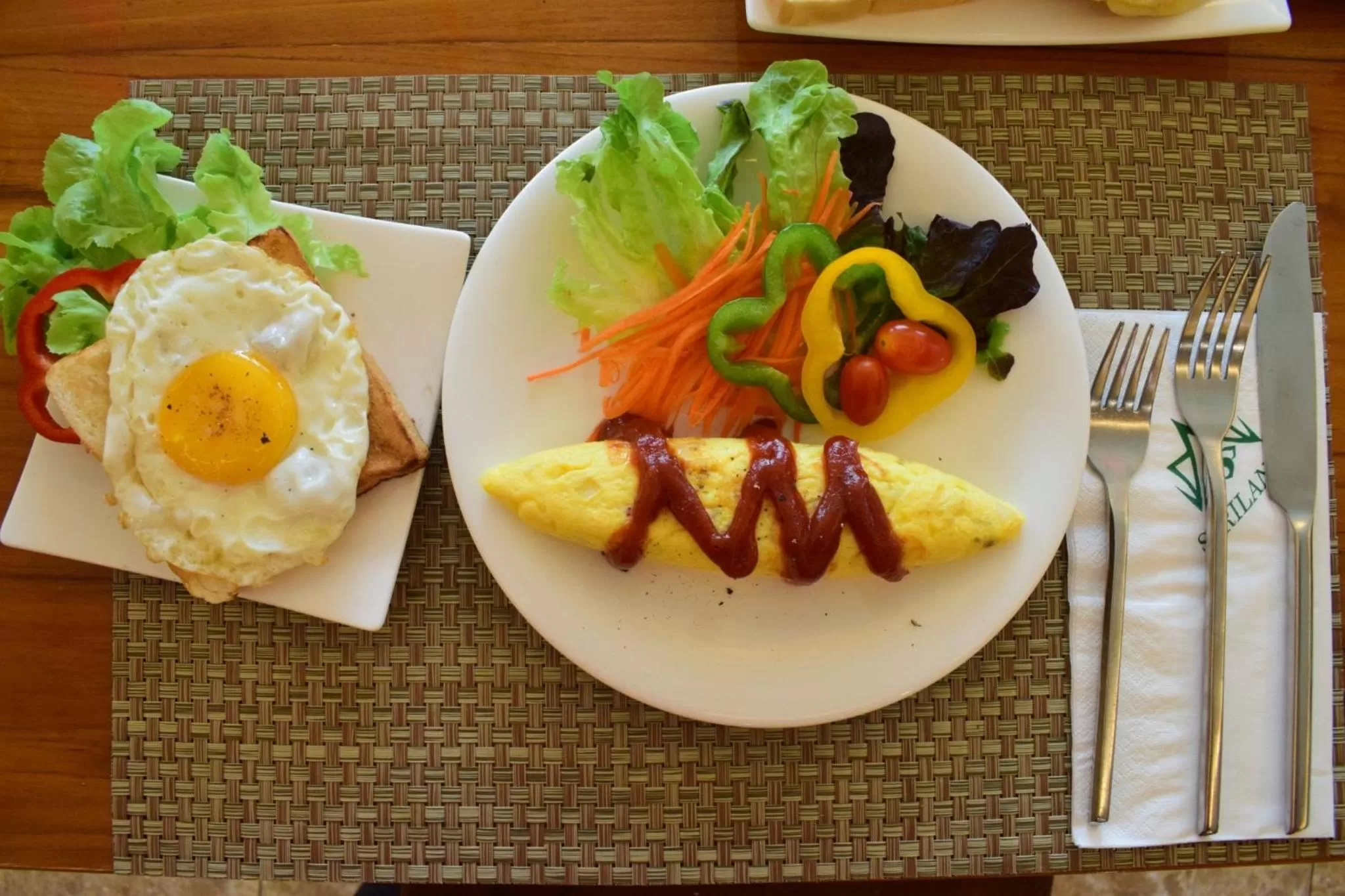 Buffet breakfast in Sunday Villa Sirilanna Hotel