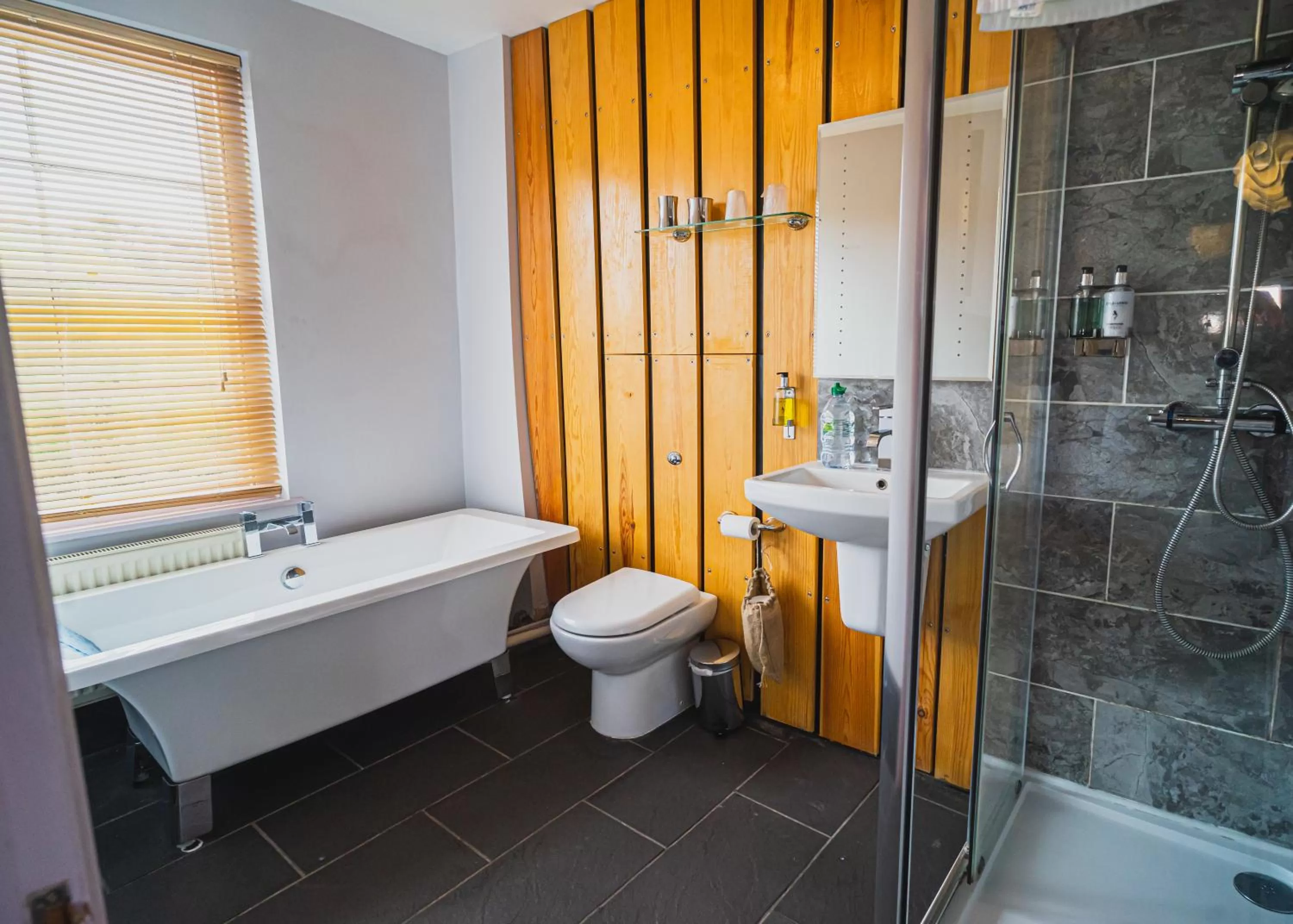 Bathroom in The Mug House Inn