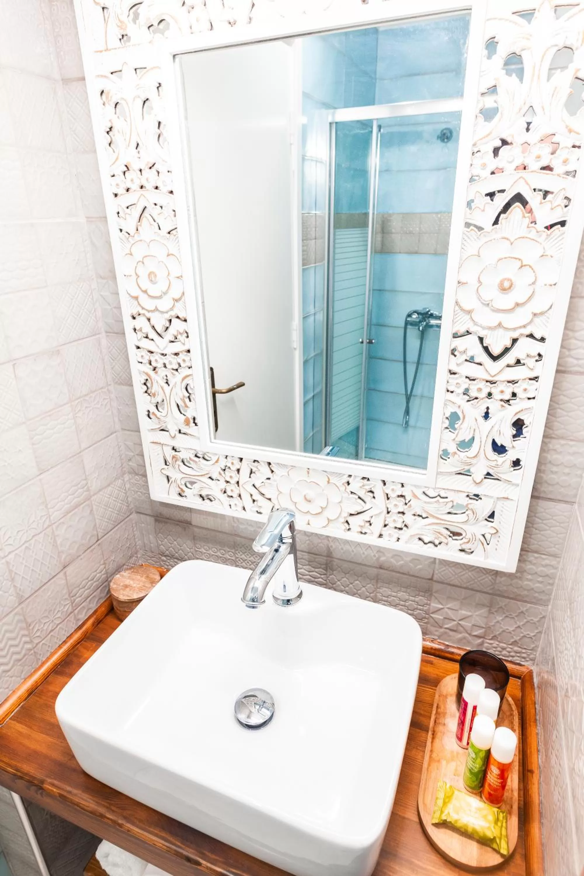 Double or Twin Room in Mandorla Apartments