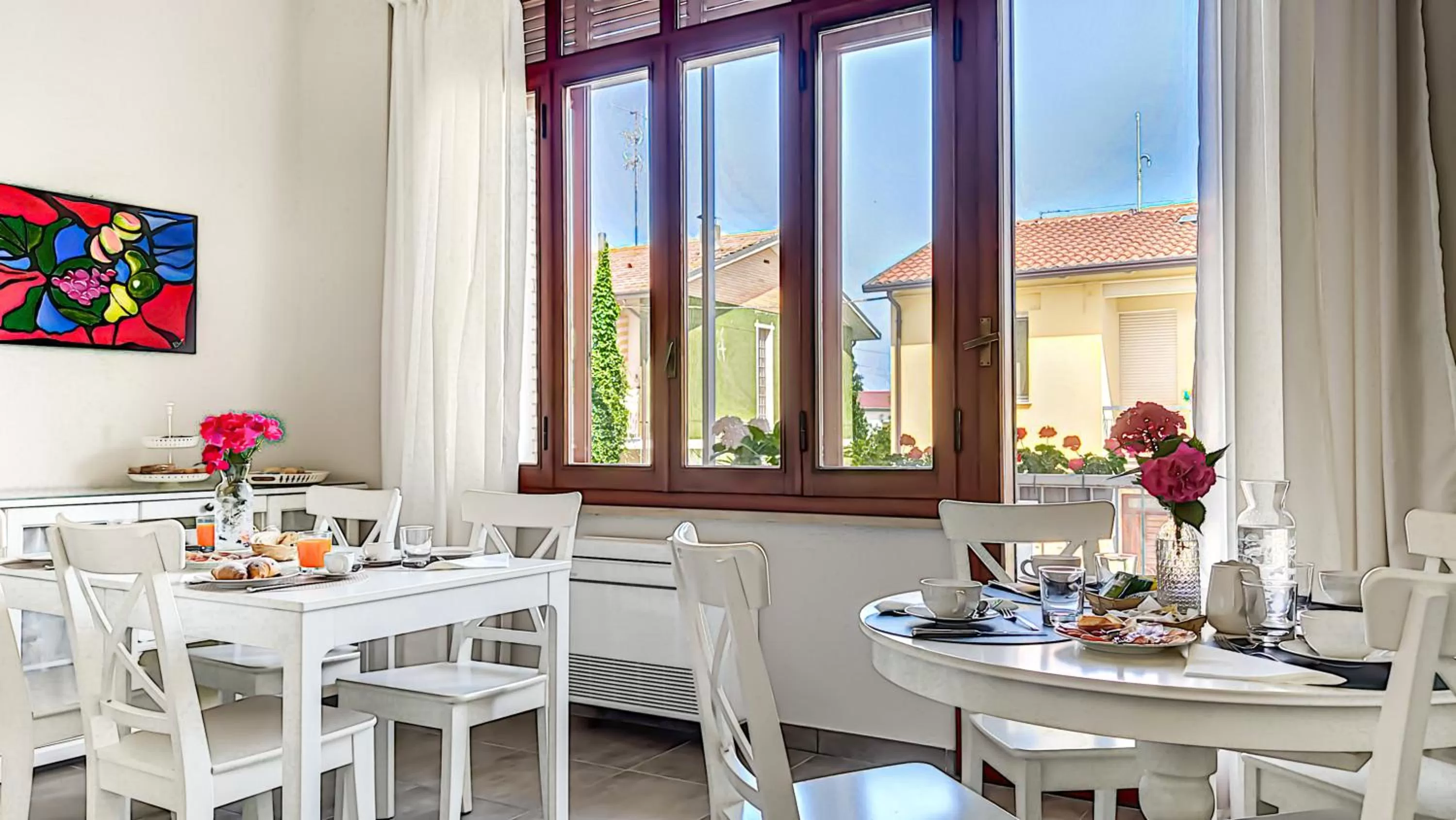 Breakfast in LA DAMA ROOM&BREAKFAST