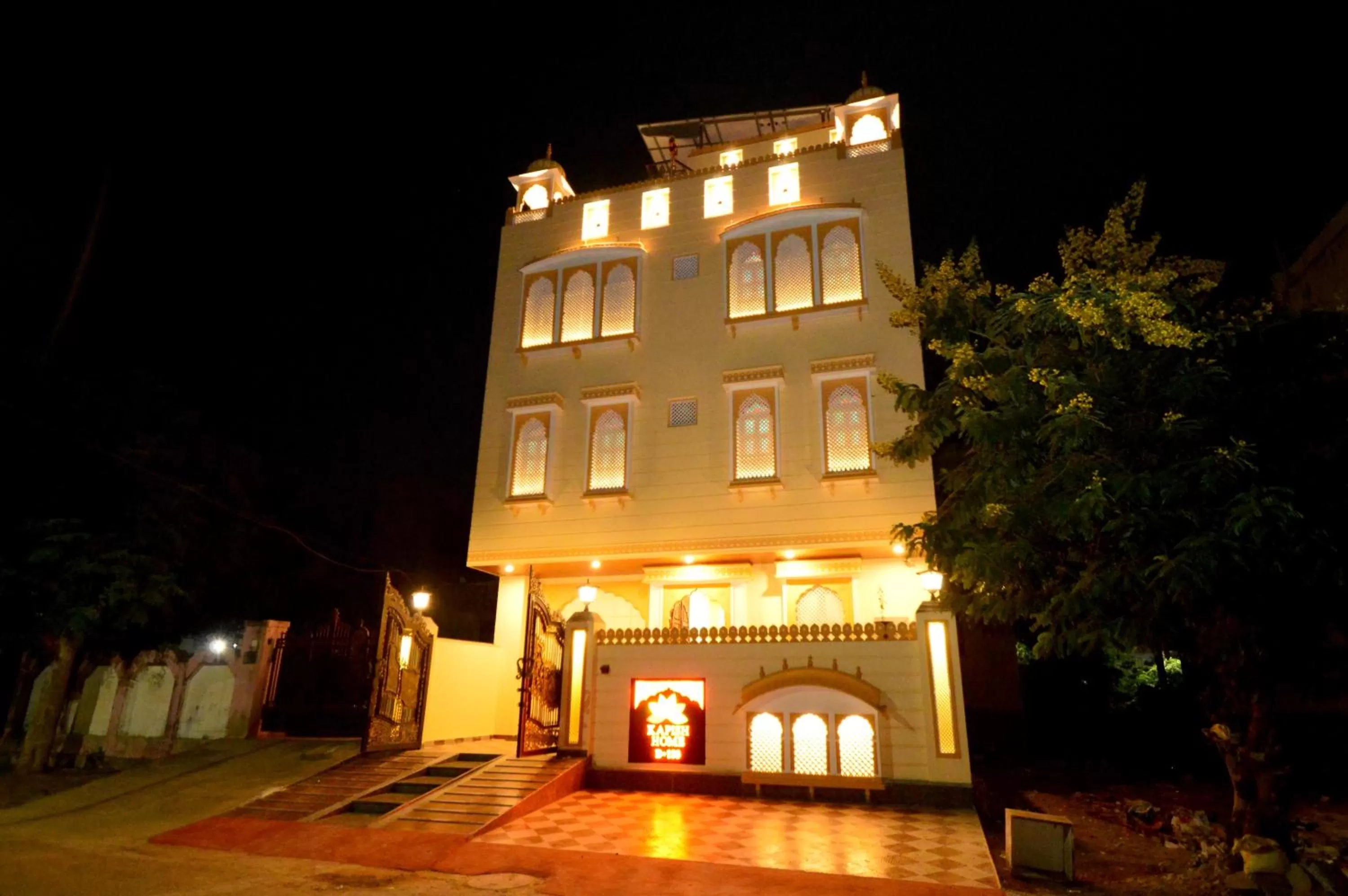 Facade/entrance, Property Building in Kapish Home-All Pure Veg