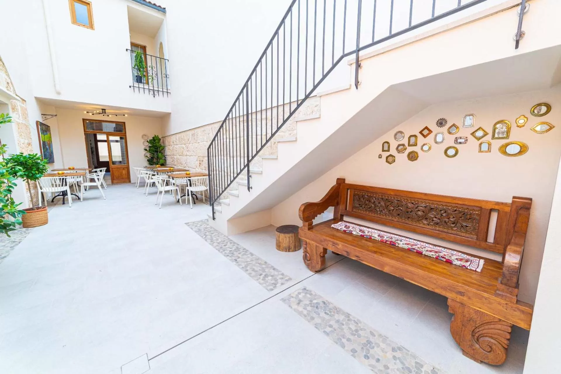 Patio in Flor de Mandarina