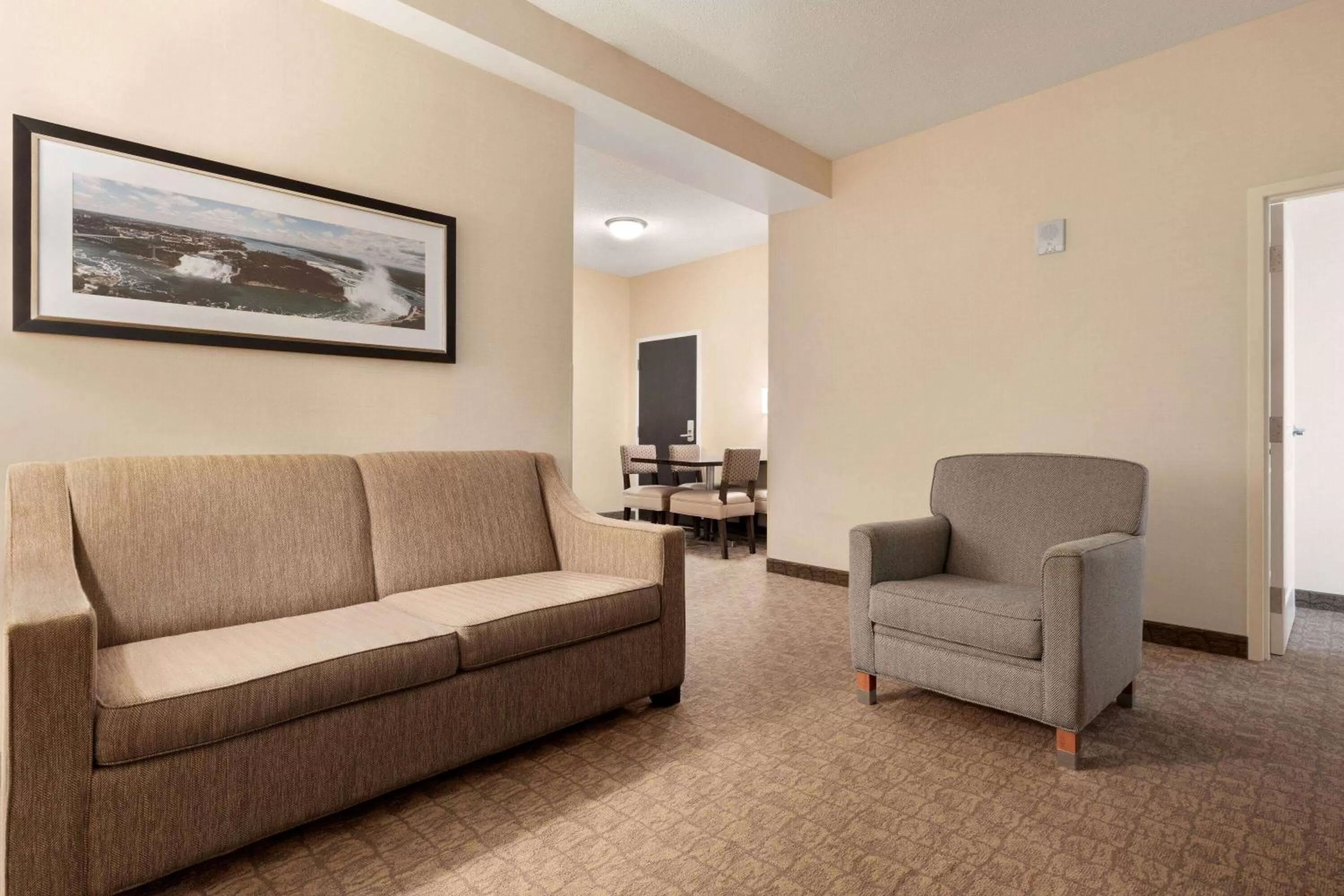 Photo of the whole room in Wyndham Garden Niagara Falls Fallsview