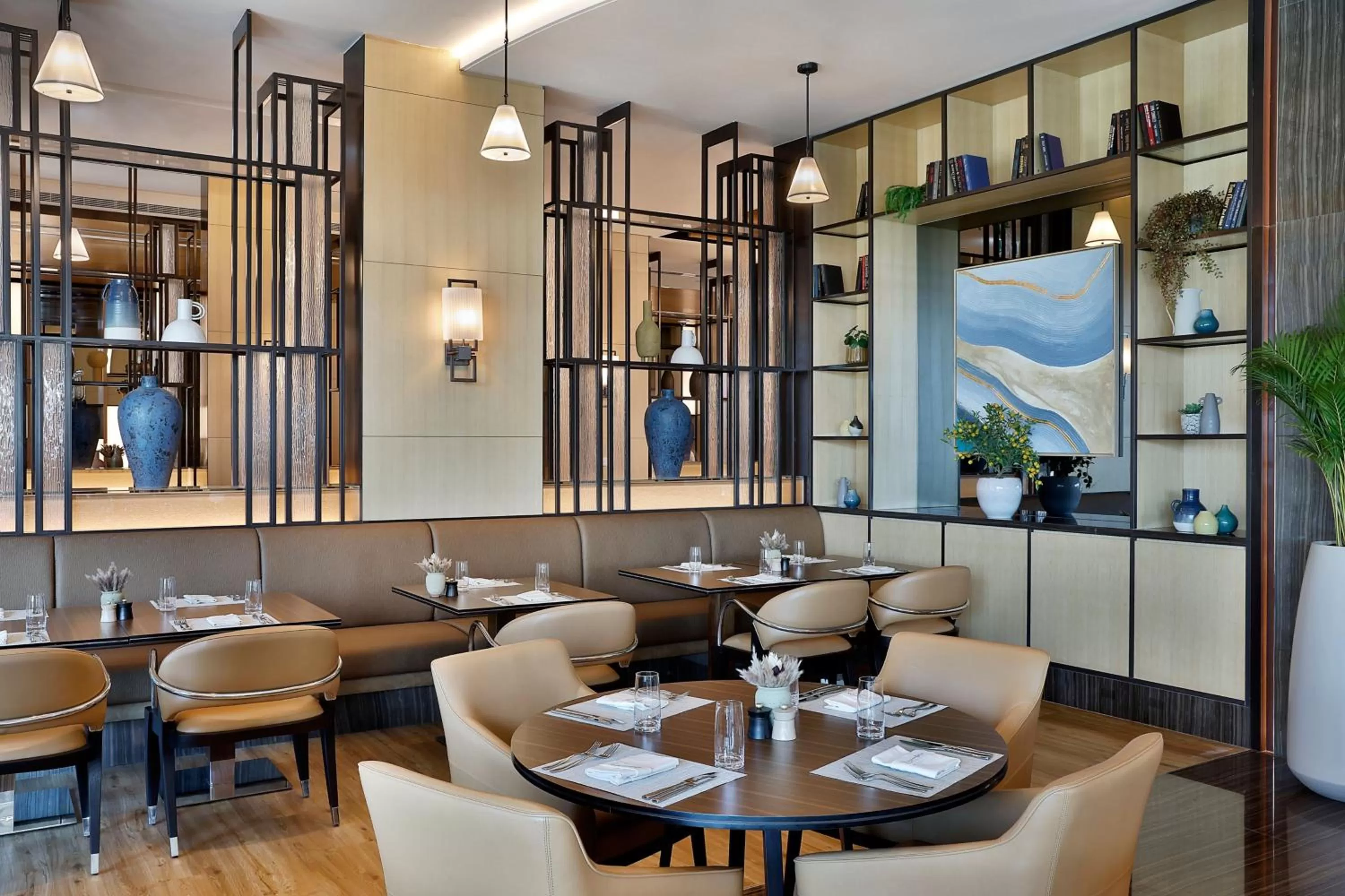 Restaurant/places to eat in Marriott Resort Palm Jumeirah, Dubai