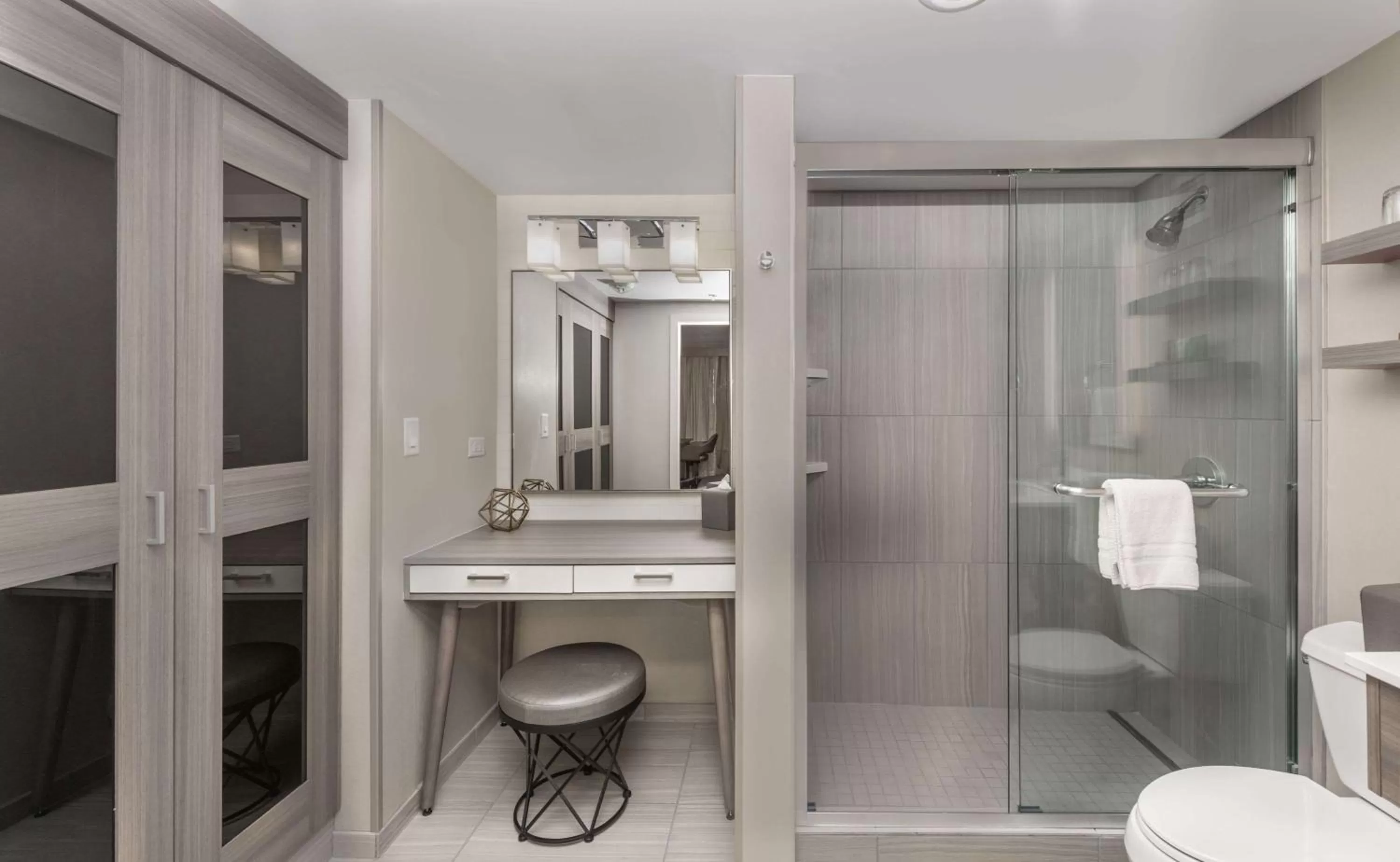 Bathroom in Sonesta Denver Downtown