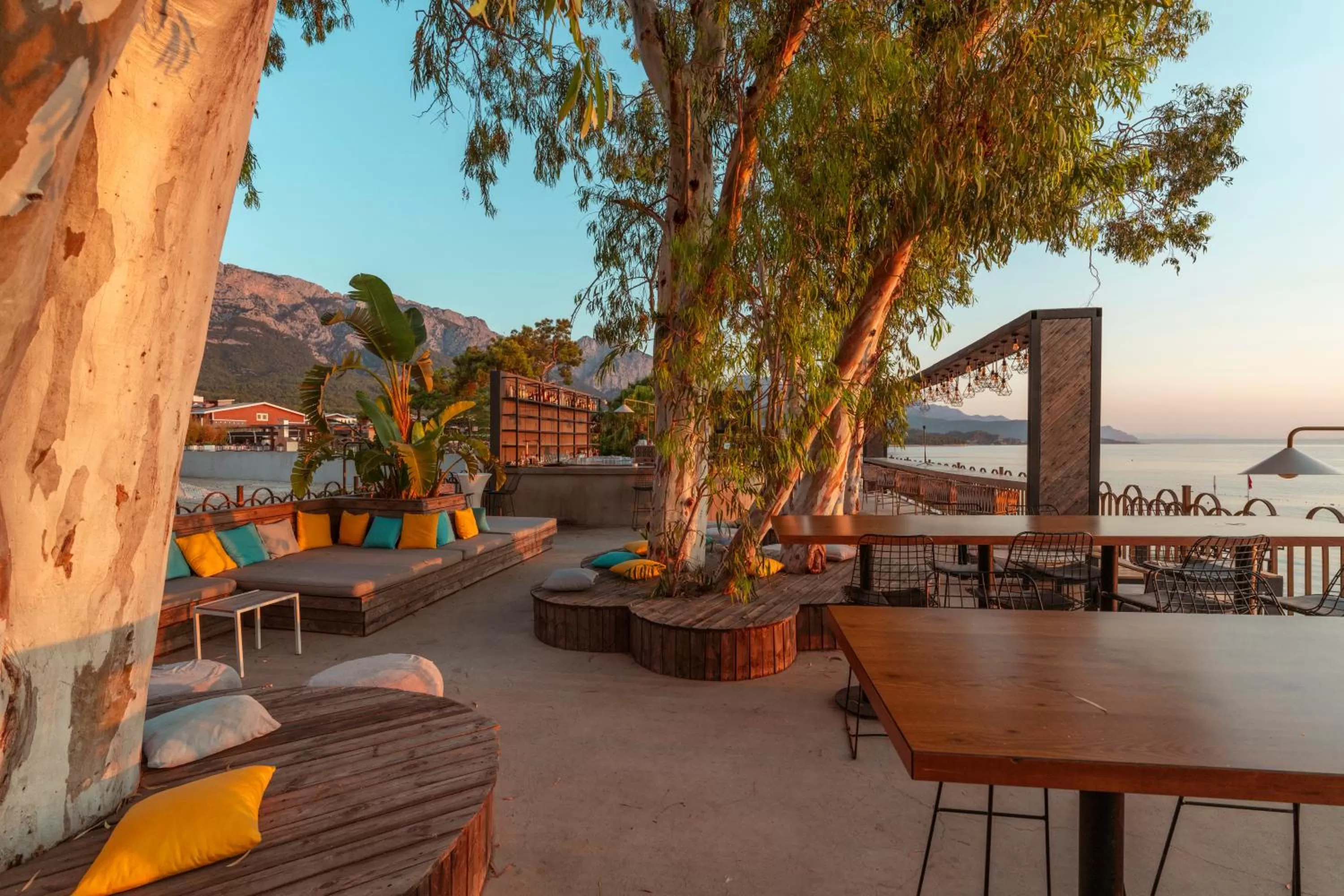 Lounge or bar in DoubleTree by Hilton Antalya-Kemer All-Inclusive Resort