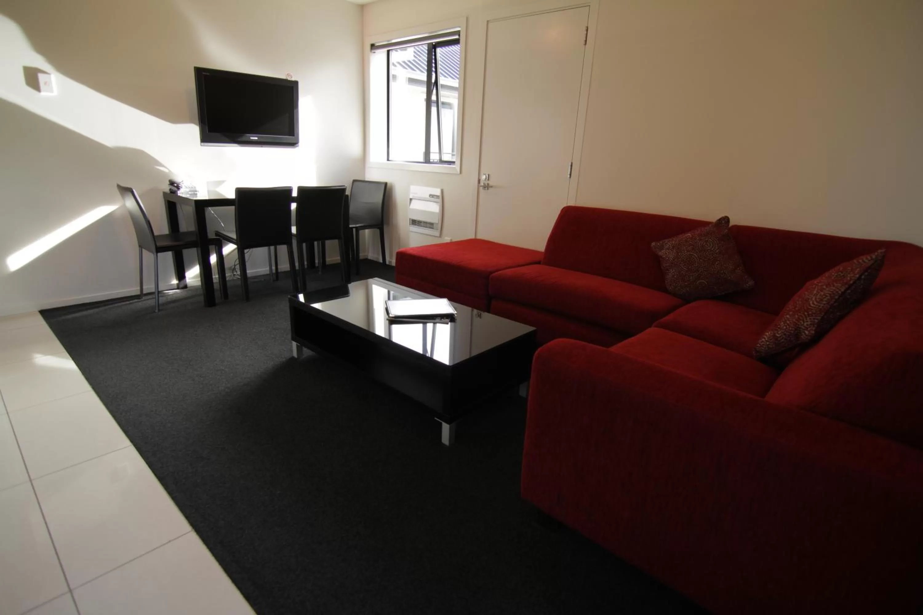 TV and multimedia in Metropolitan Motel on Riccarton - 2 mins walk to Westfield