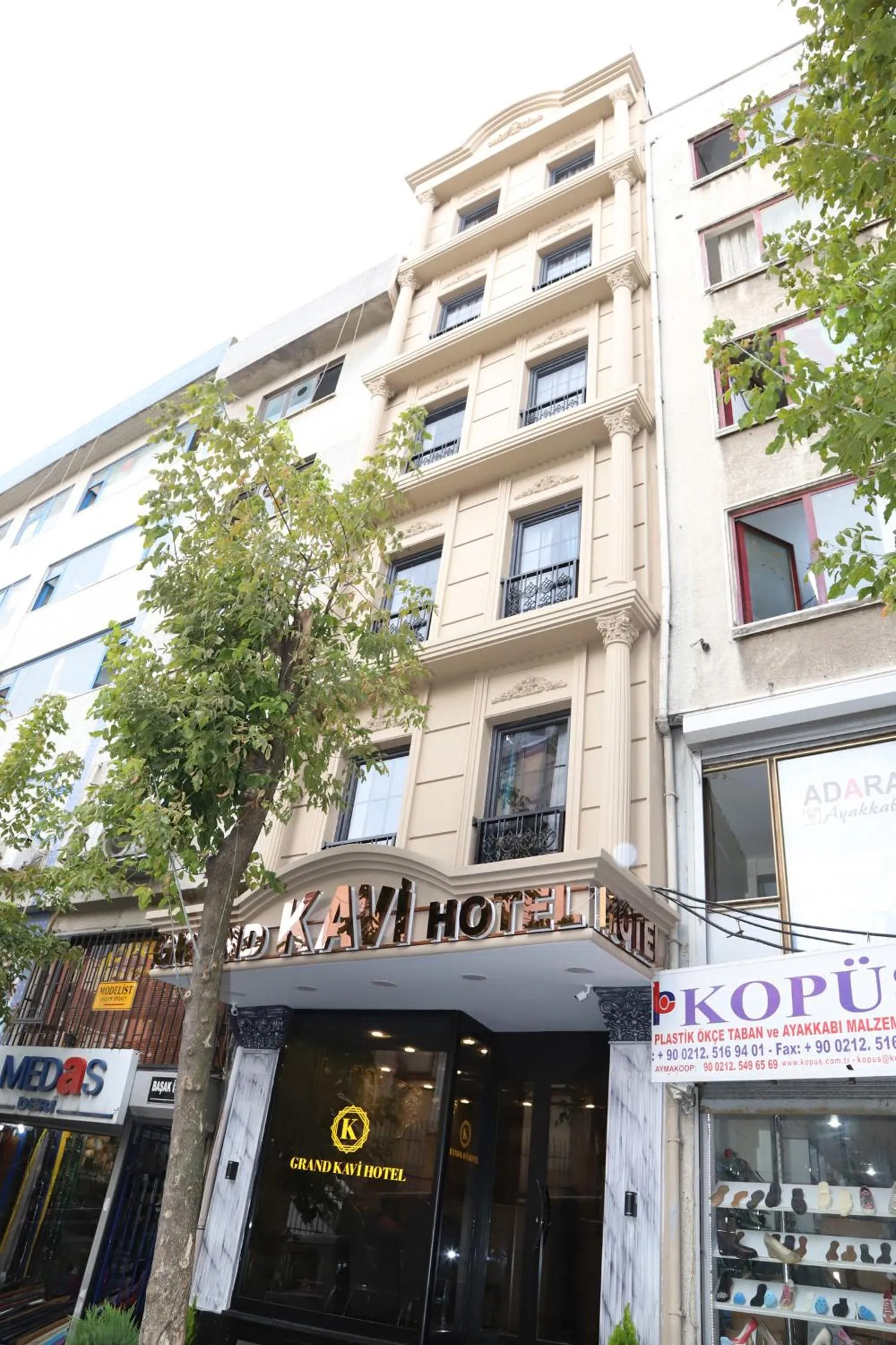 Property building in Grand Kavi Hotel