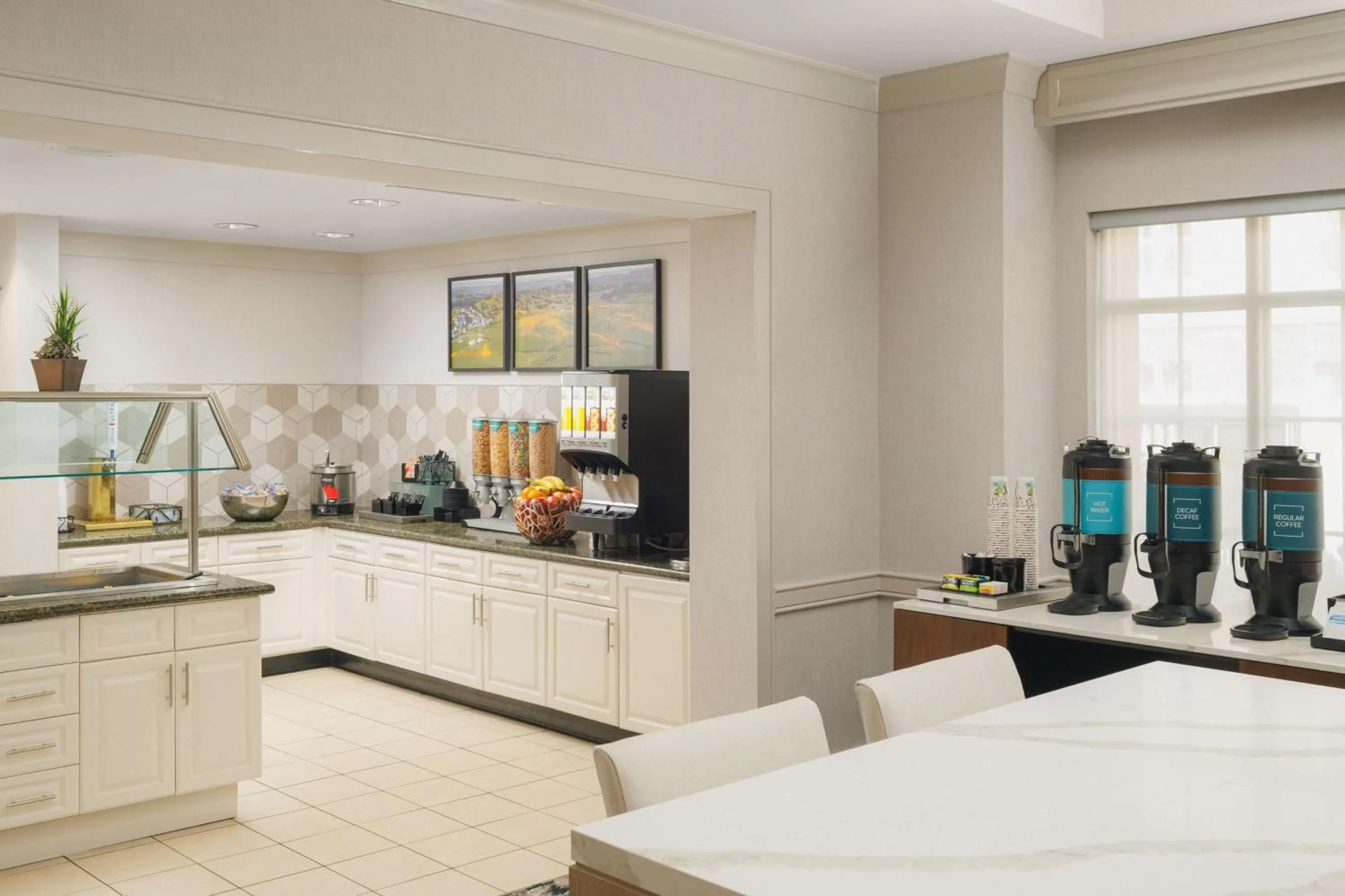 Breakfast in Homewood Suites by Hilton Knoxville West at Turkey Creek