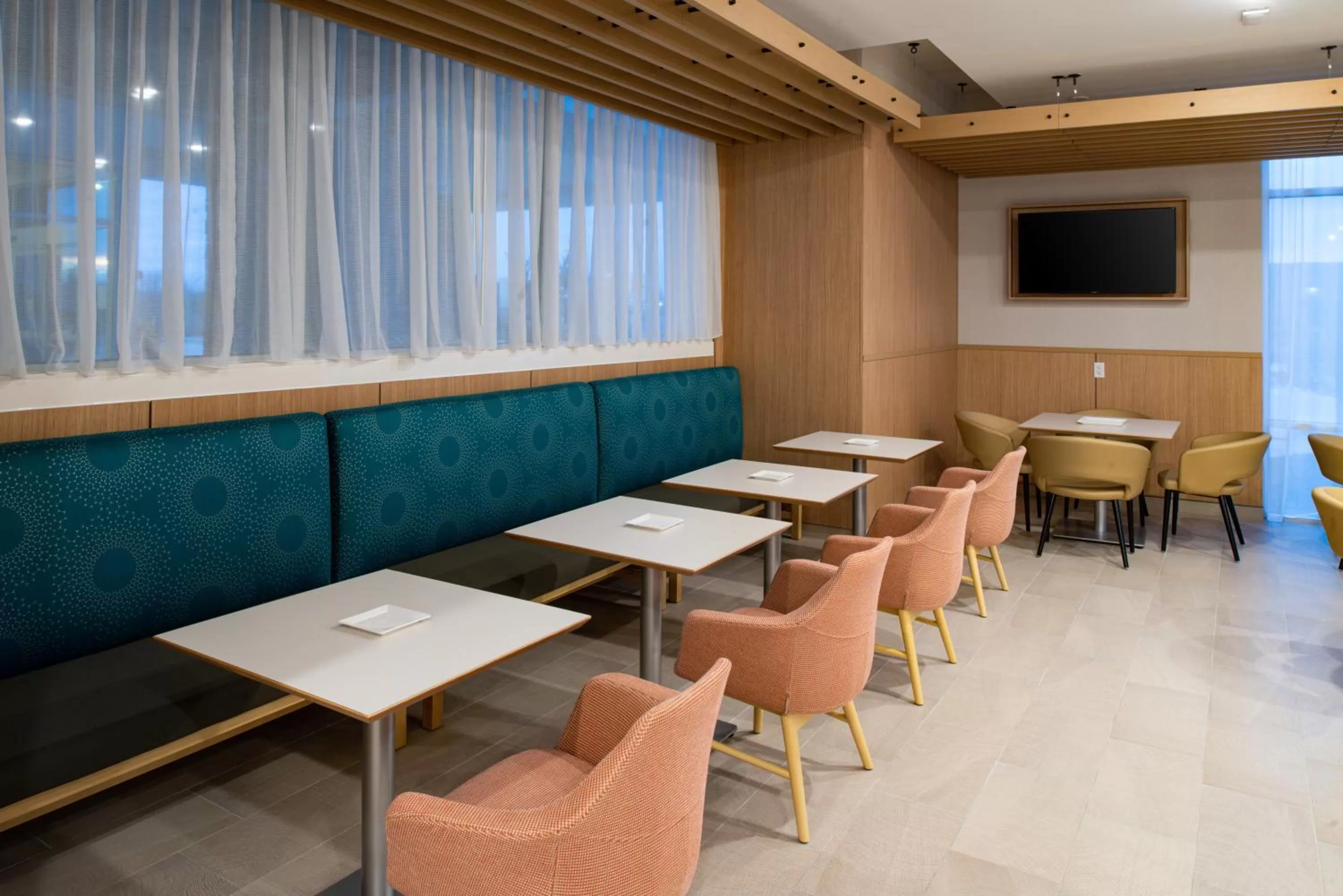 Restaurant/places to eat in Holiday Inn Fort Worth - Alliance by IHG