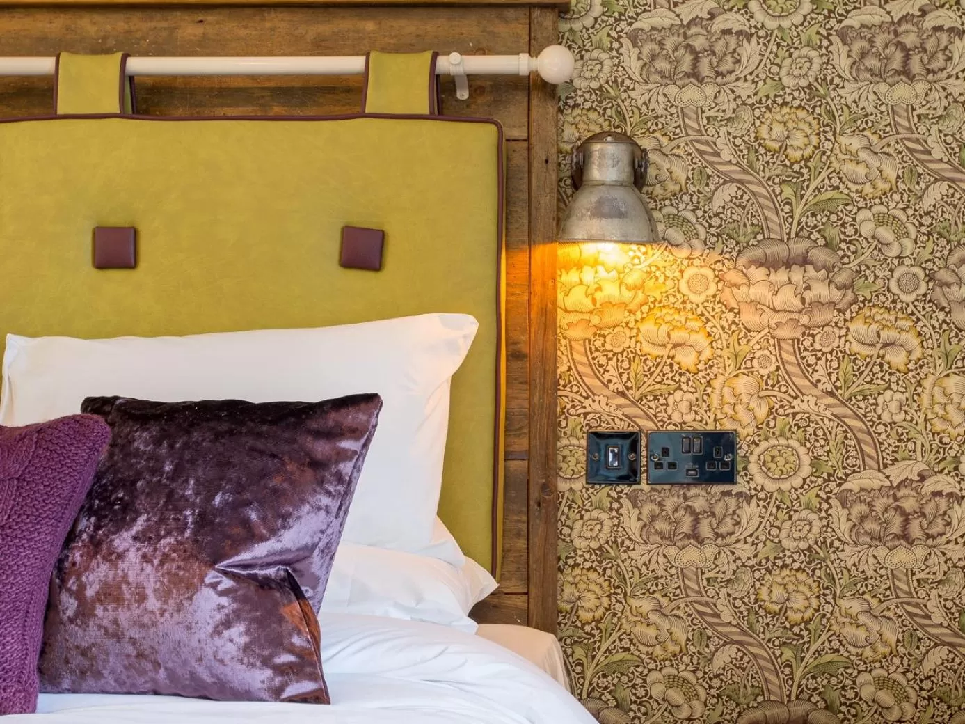 Bedroom, Bed in The Cornish Arms