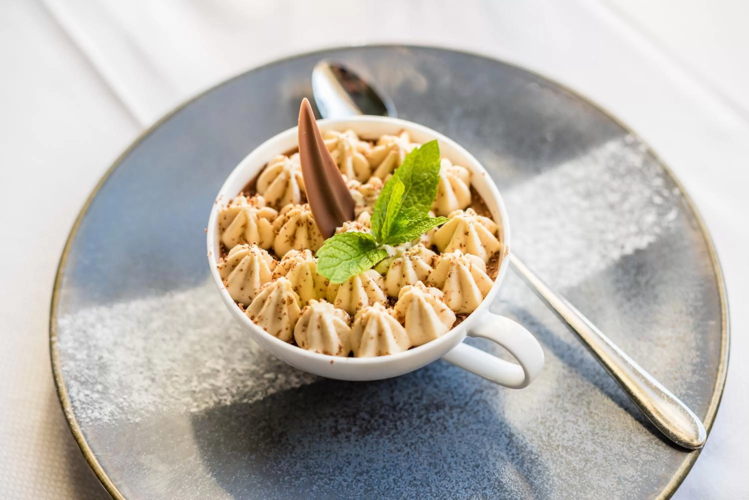 Restaurant/places to eat in Grand Hotel et Centre Thermal d'Yverdon-les-Bains