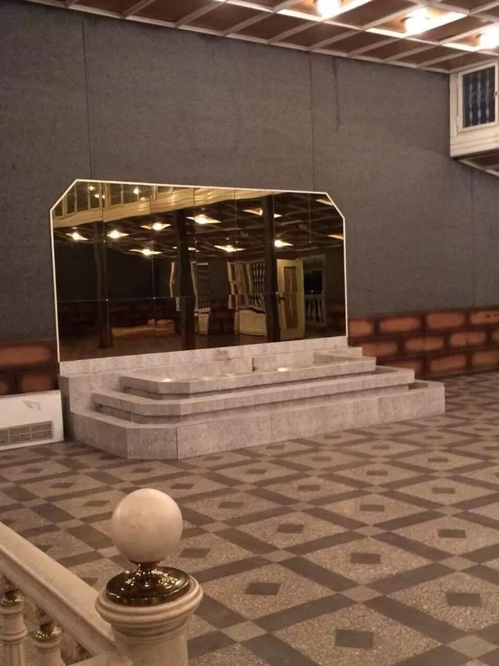 Property building in Royal Boutique Hotel on Kievyan