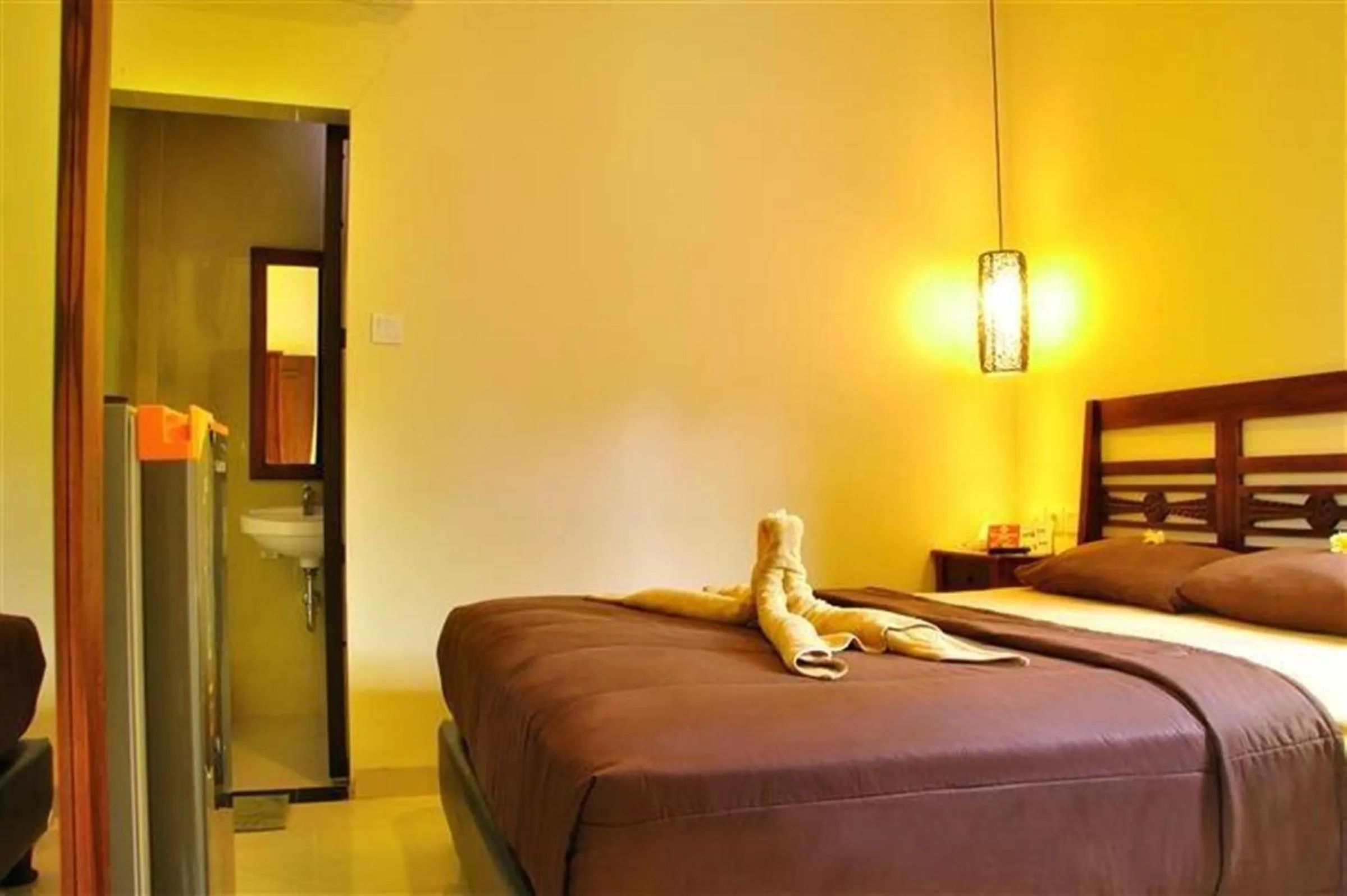 Bedroom, Bed in Coco De Heaven House