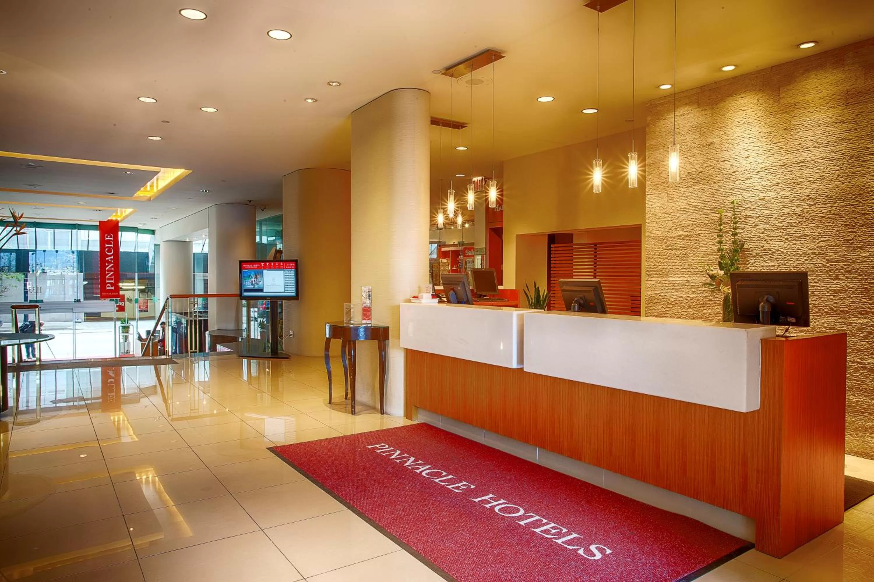 Lobby or reception in Pinnacle Hotel Harbourfront
