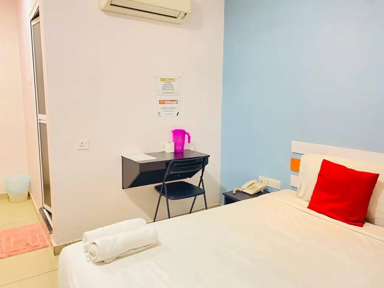 Bed in Orange Hotel Segamat