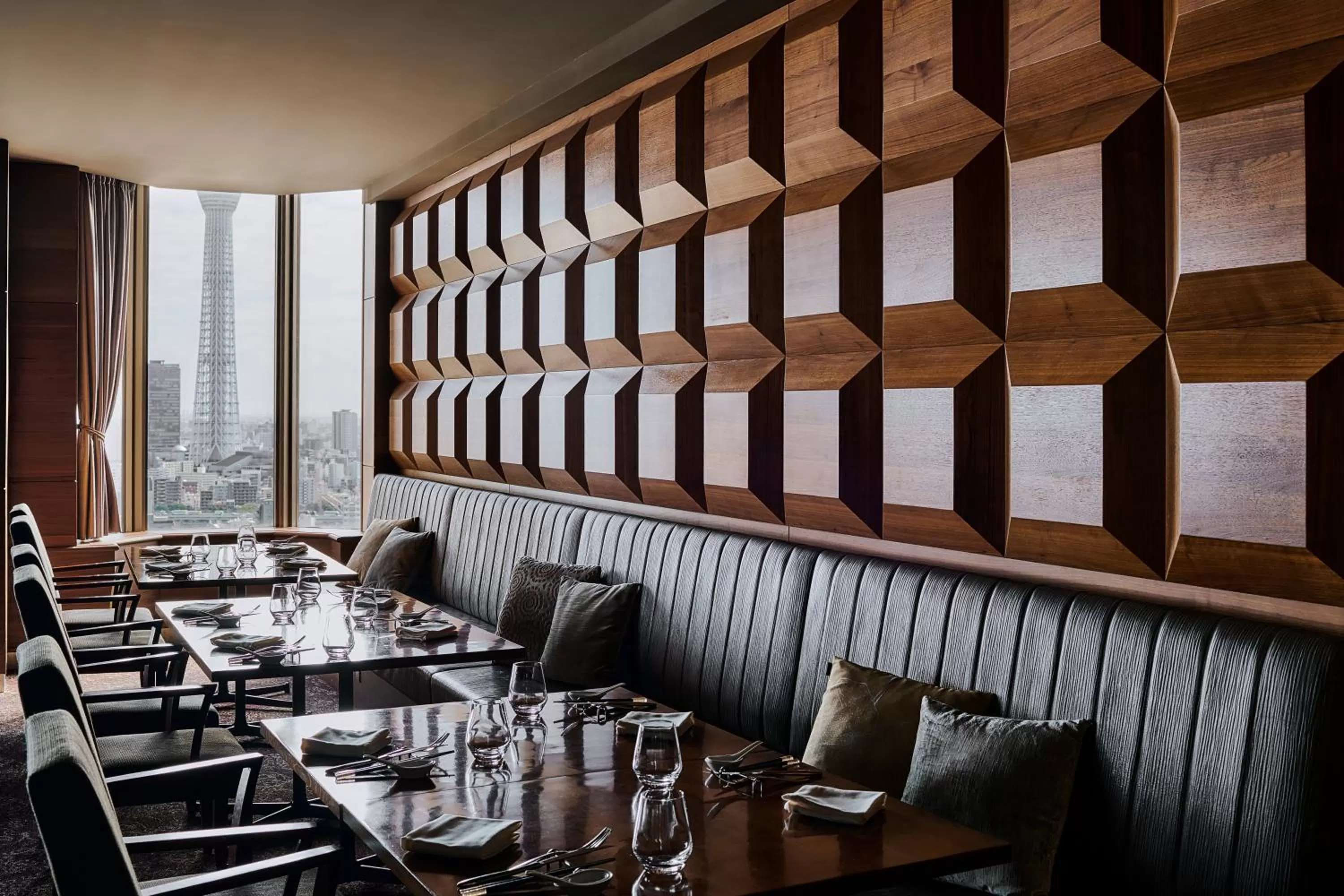 Restaurant/places to eat in Asakusa View Hotel