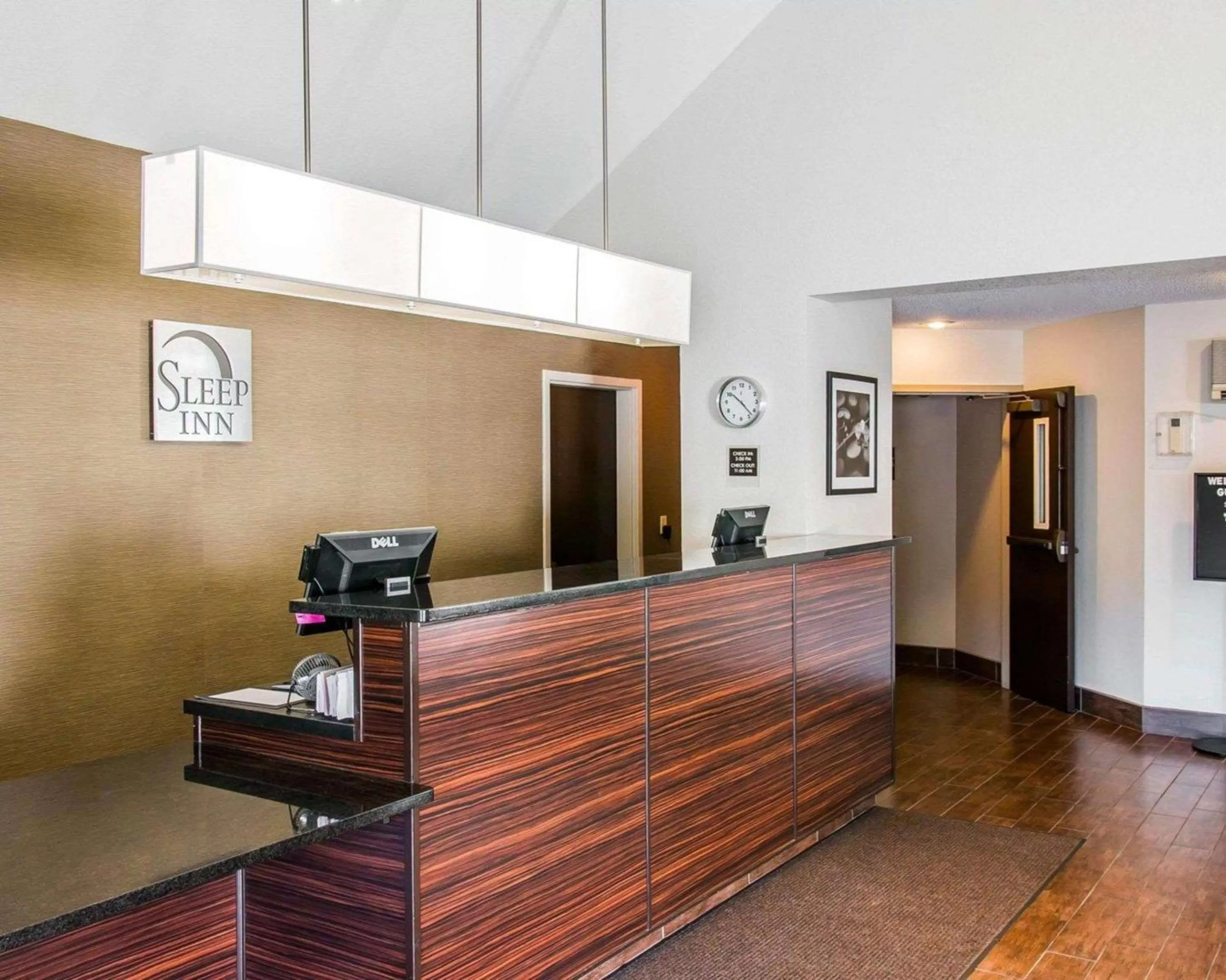 Lobby or reception in Sleep Inn