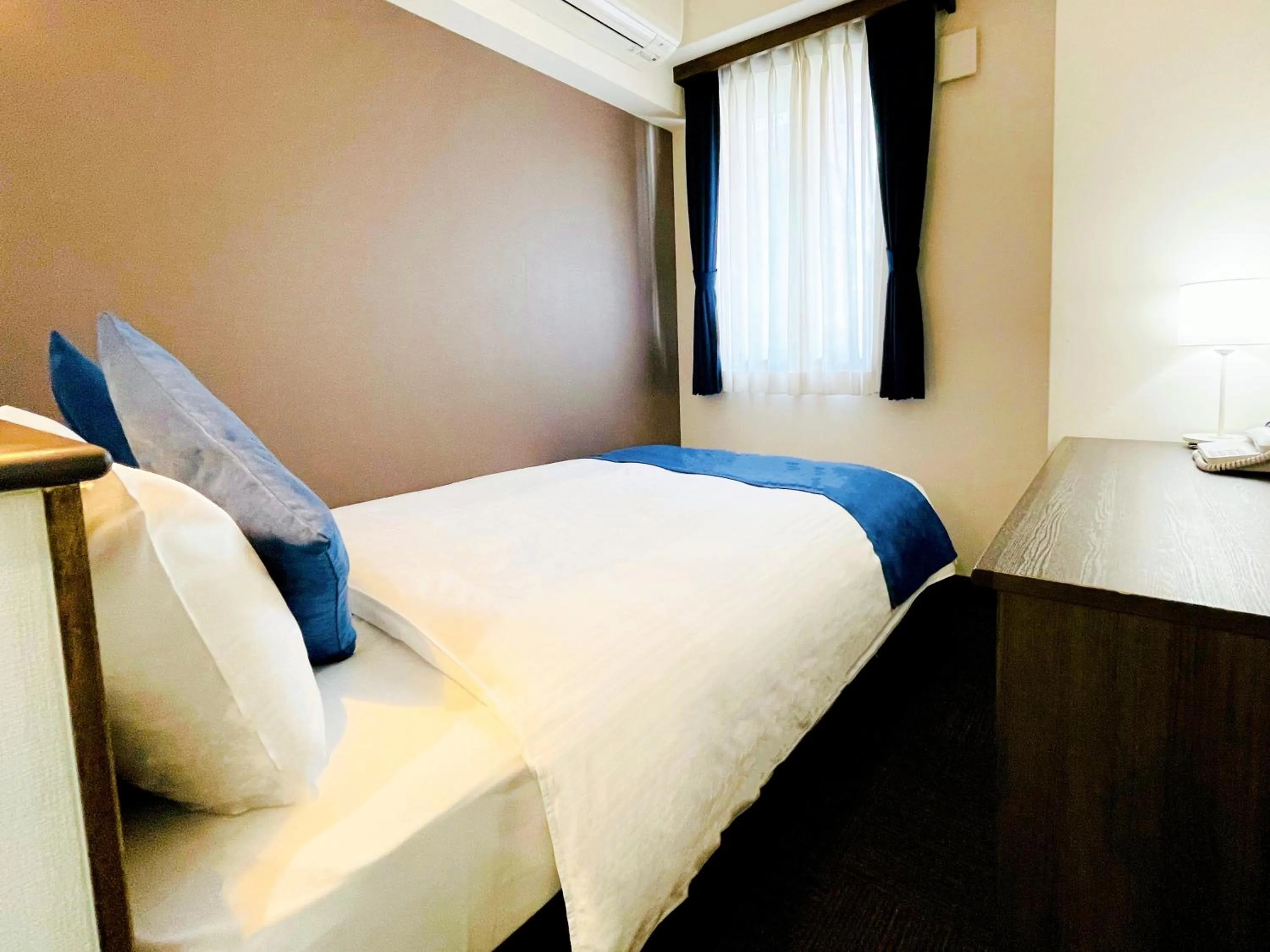 Photo of the whole room, Bed in Eins.Inn Umeda Higashi