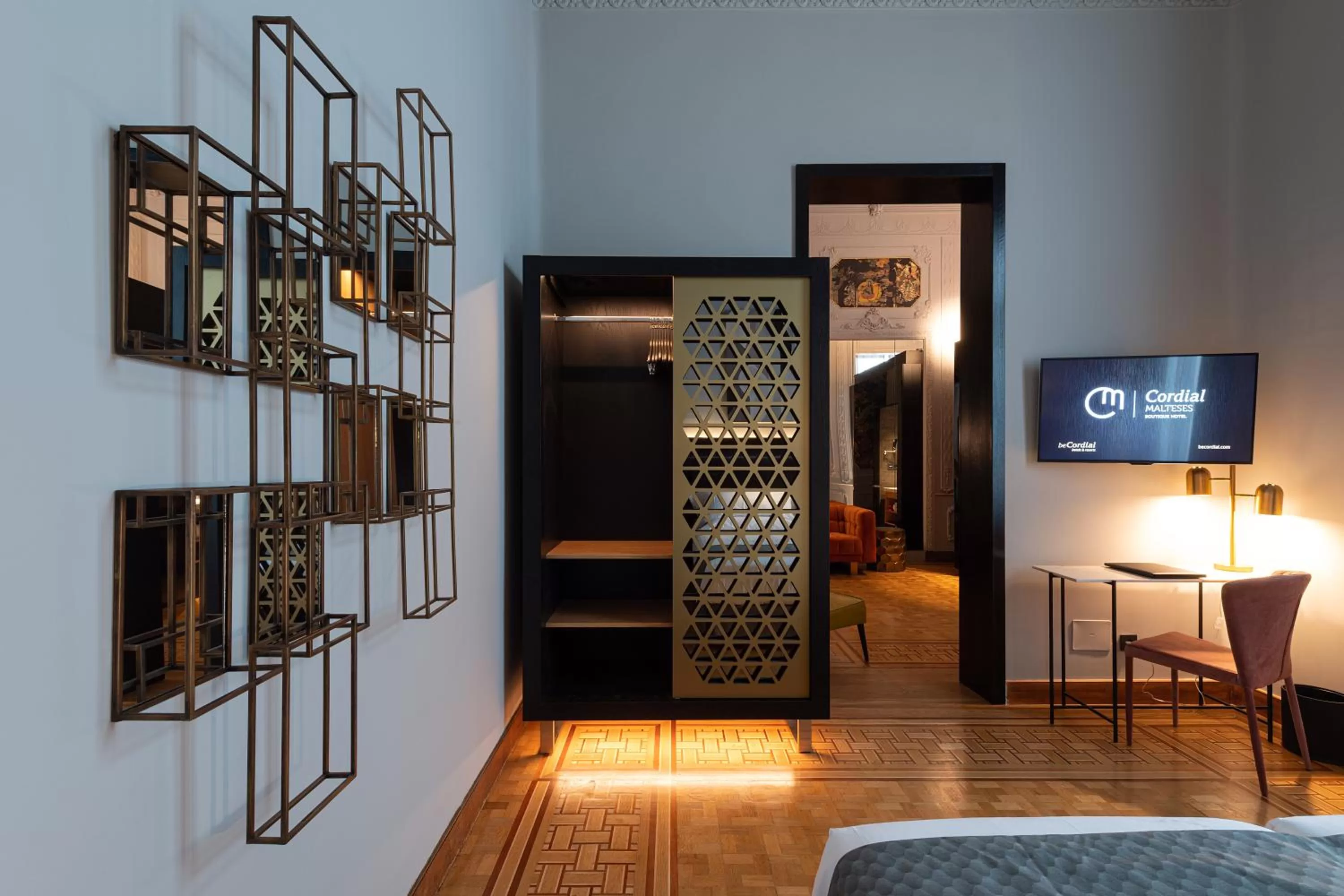 Toilet, Bed in Boutique Hotel Cordial Malteses