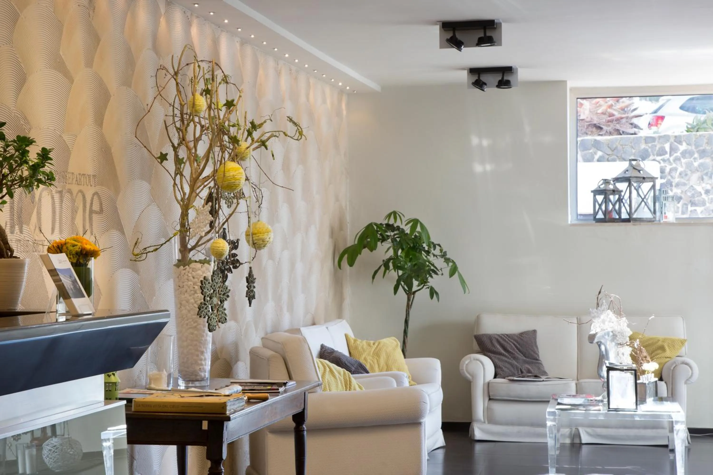 Lobby or reception in Hotel Marad