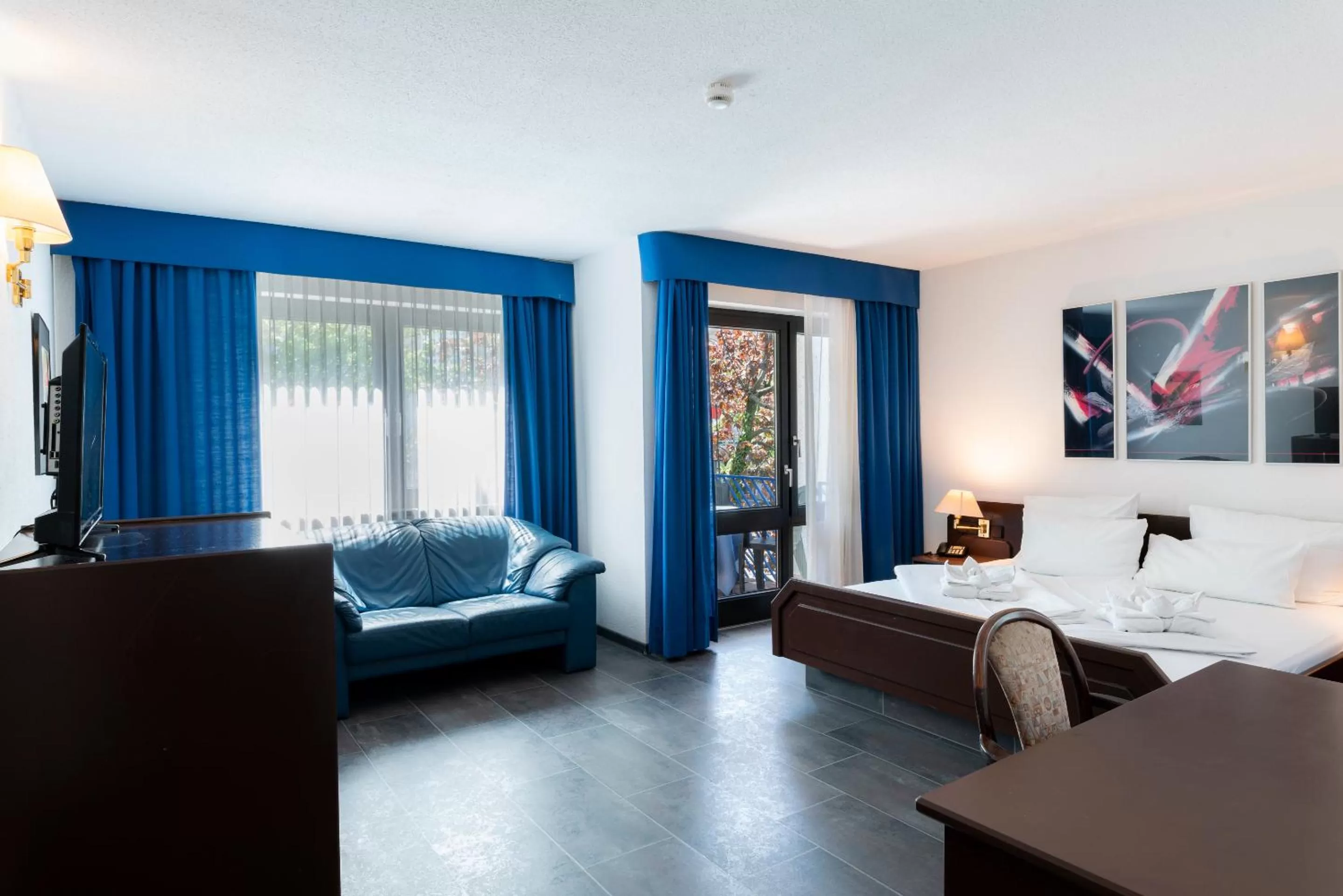 Staff, Bed in Hotel Astoria am Urachplatz