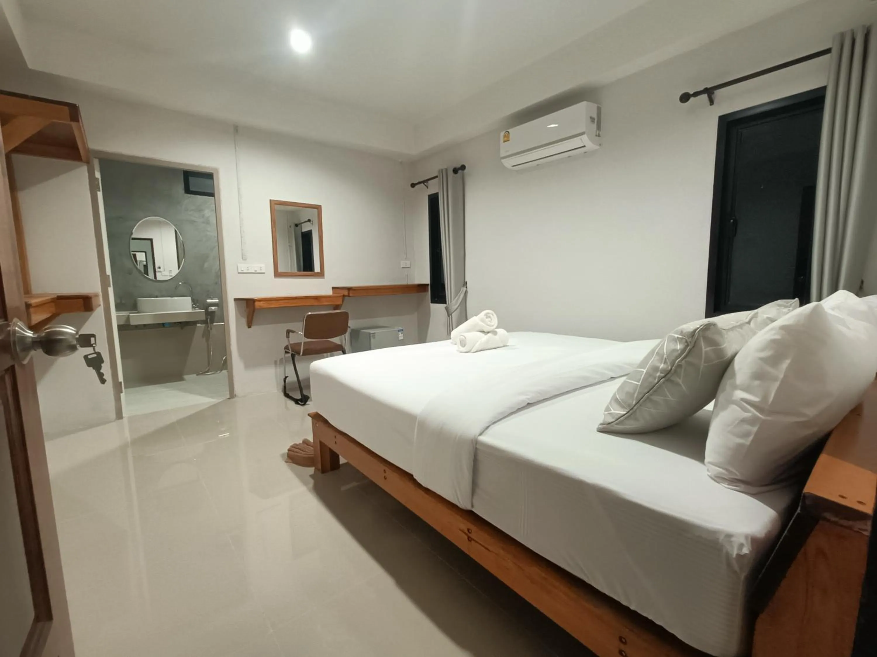 Bedroom, Bed in Lanta Para hut