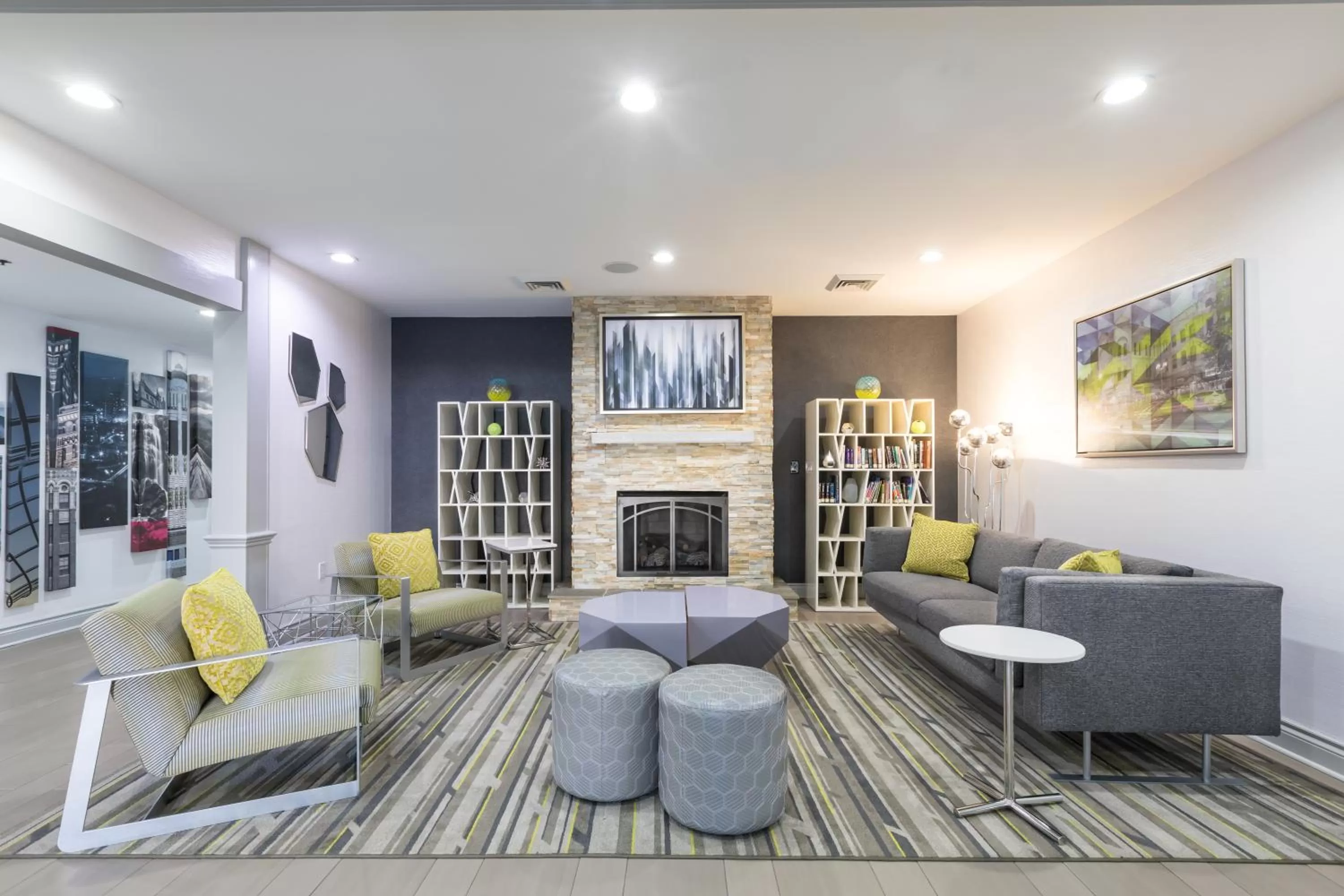 Lobby or reception in Country Inn & Suites by Radisson Asheville Downtown Tunnel Road