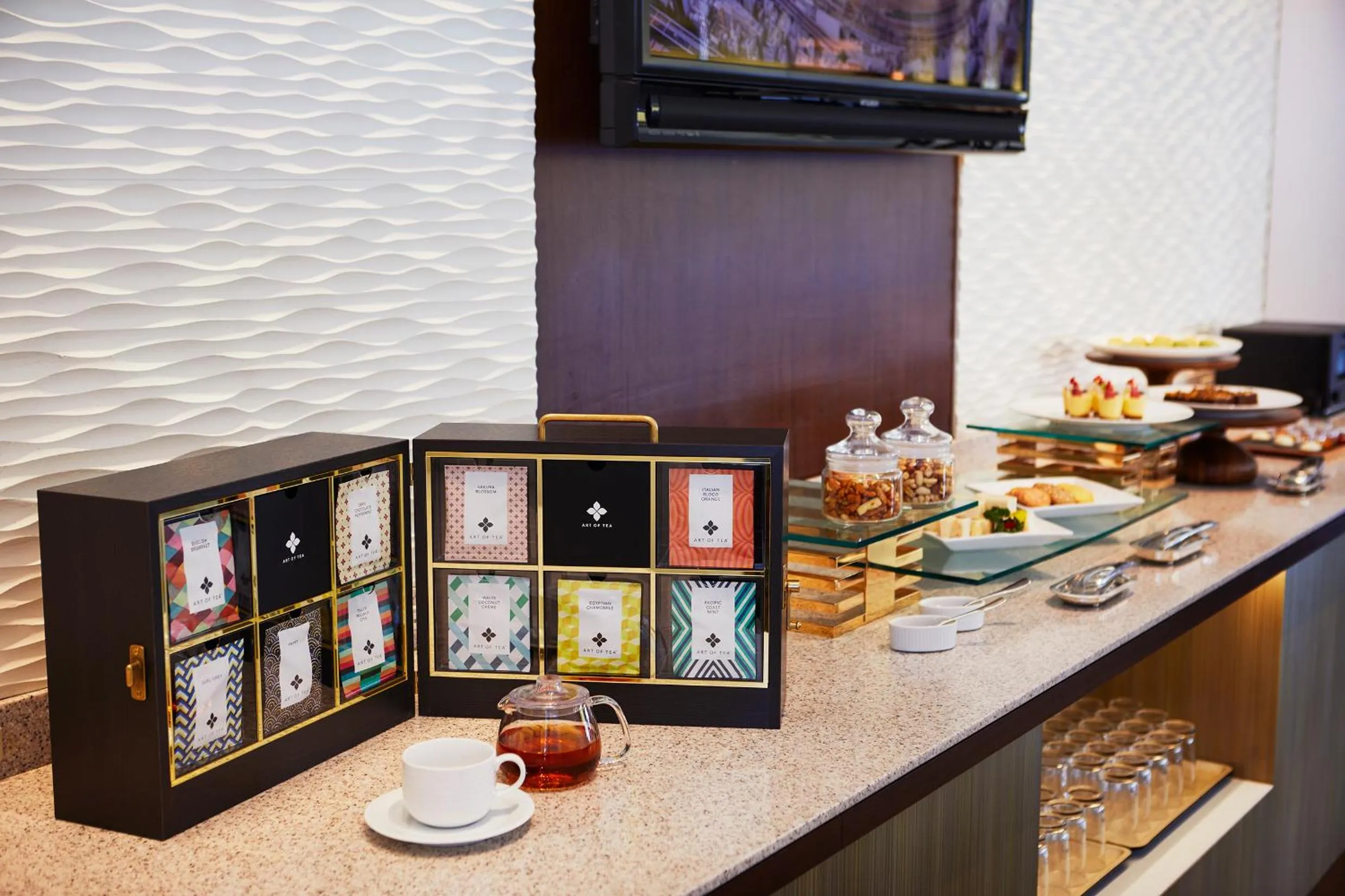 Lounge or bar in Royal Park Hotel