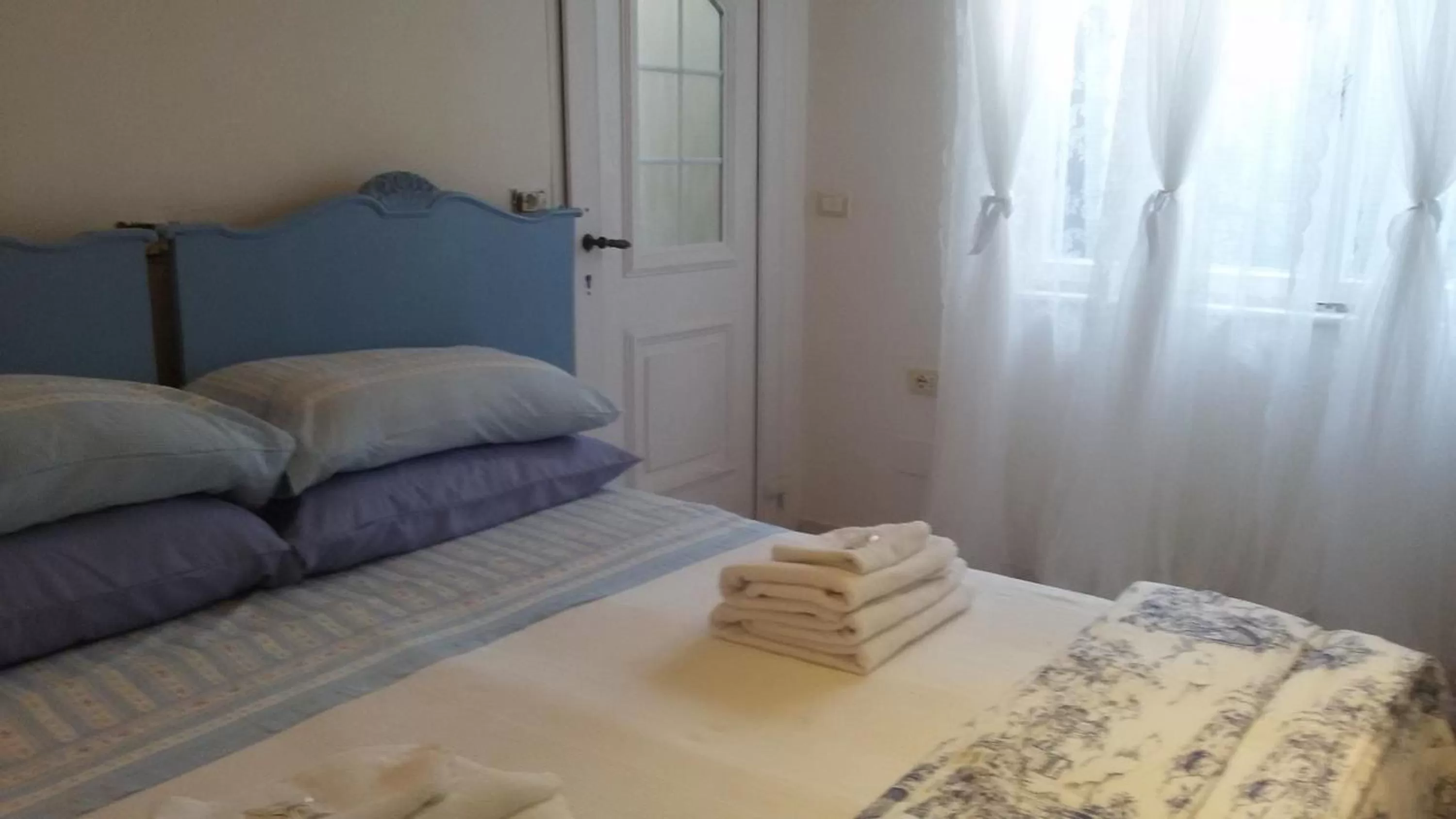 Bed in Villa Fiorita