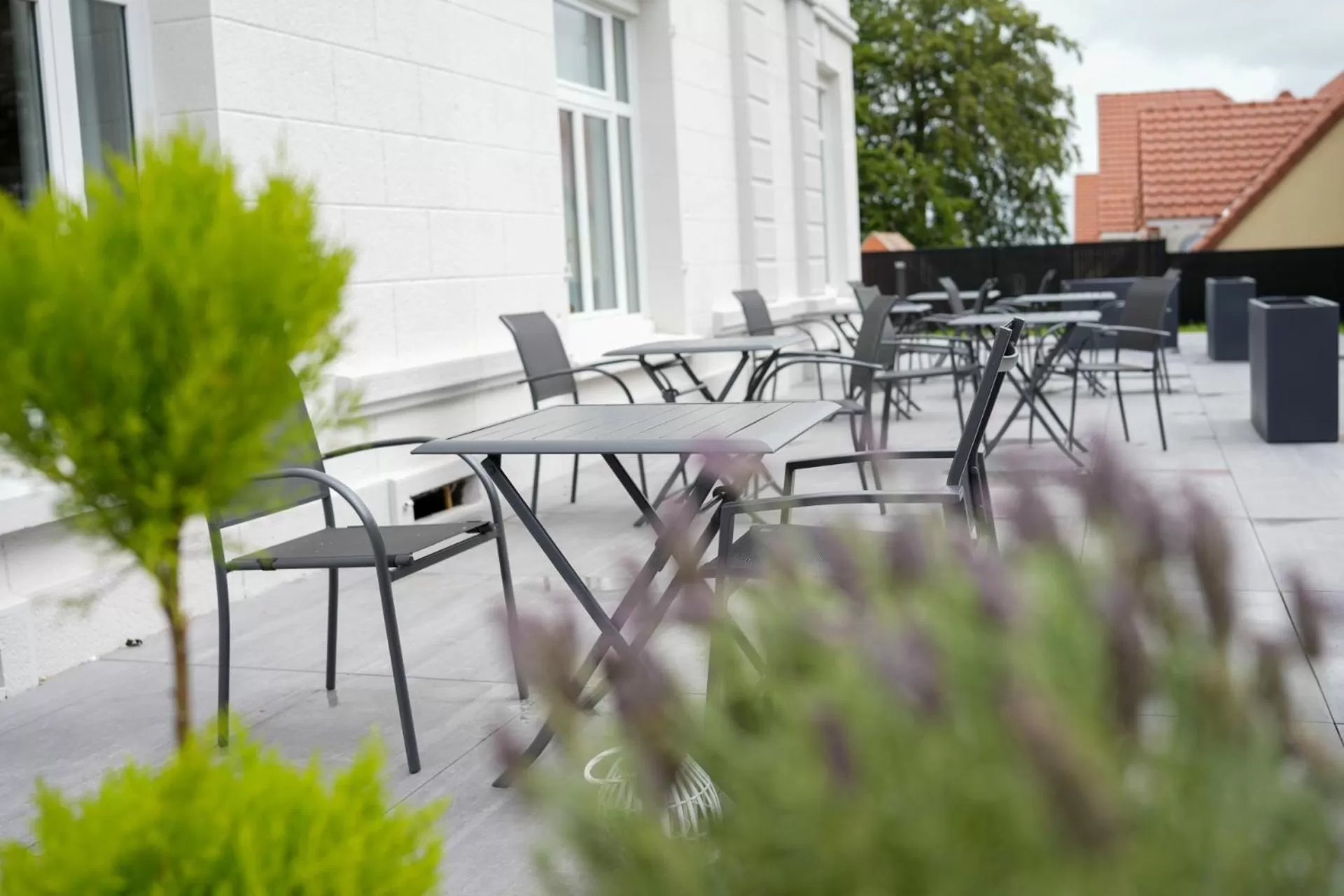 Balcony/Terrace in Hôtel Échappée en Baie - Parking privé gratuit