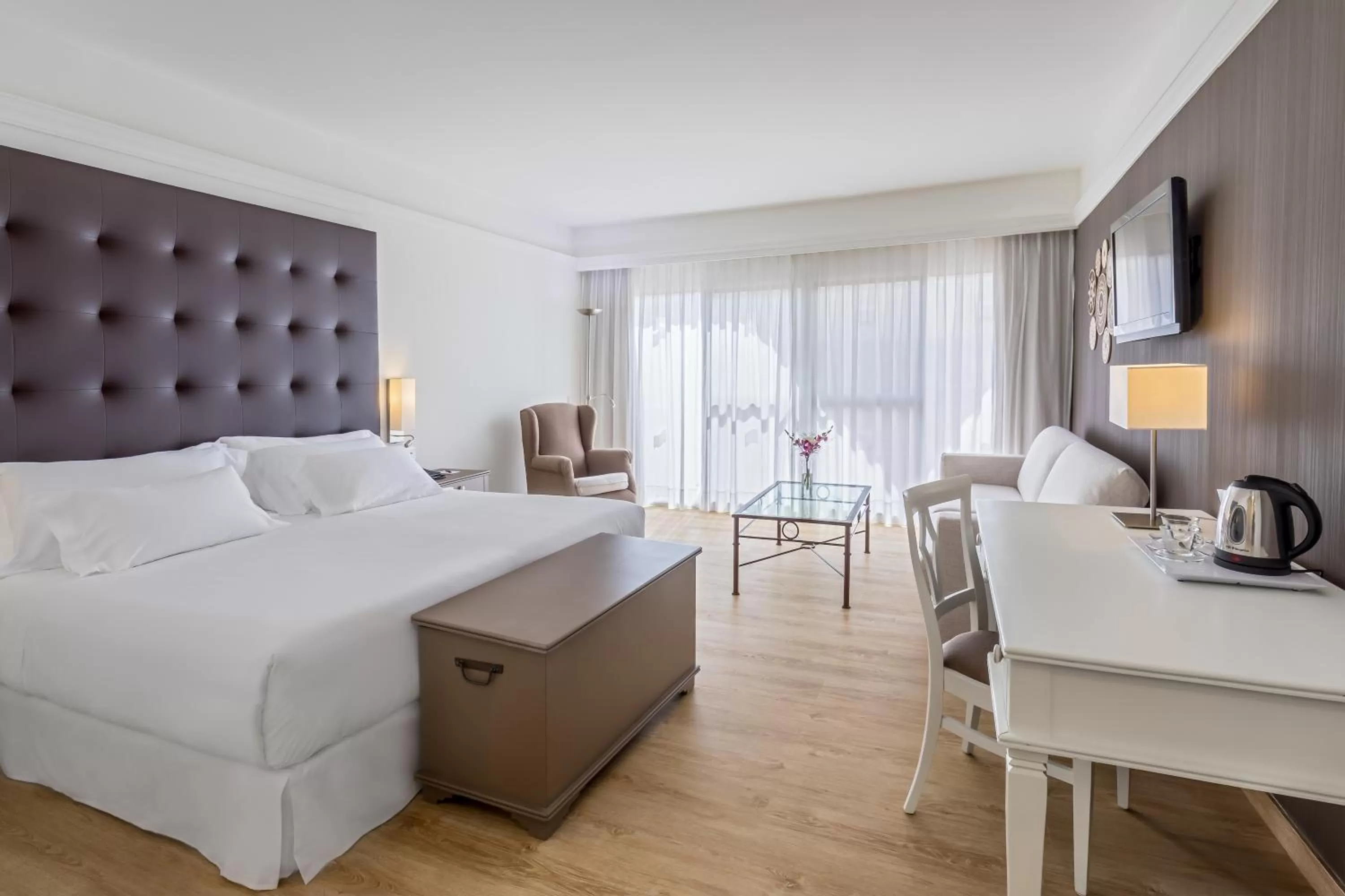 Photo of the whole room, Bed in Barceló Corralejo Bay - Adults Only