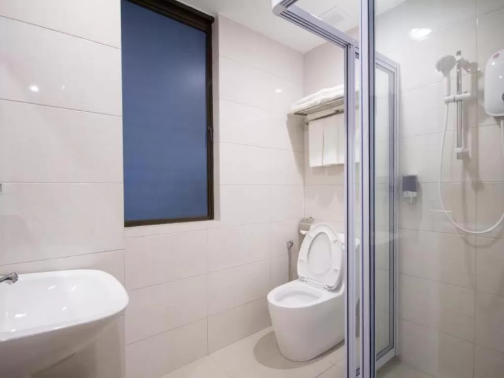 Bathroom in 118 Hotel Macalister