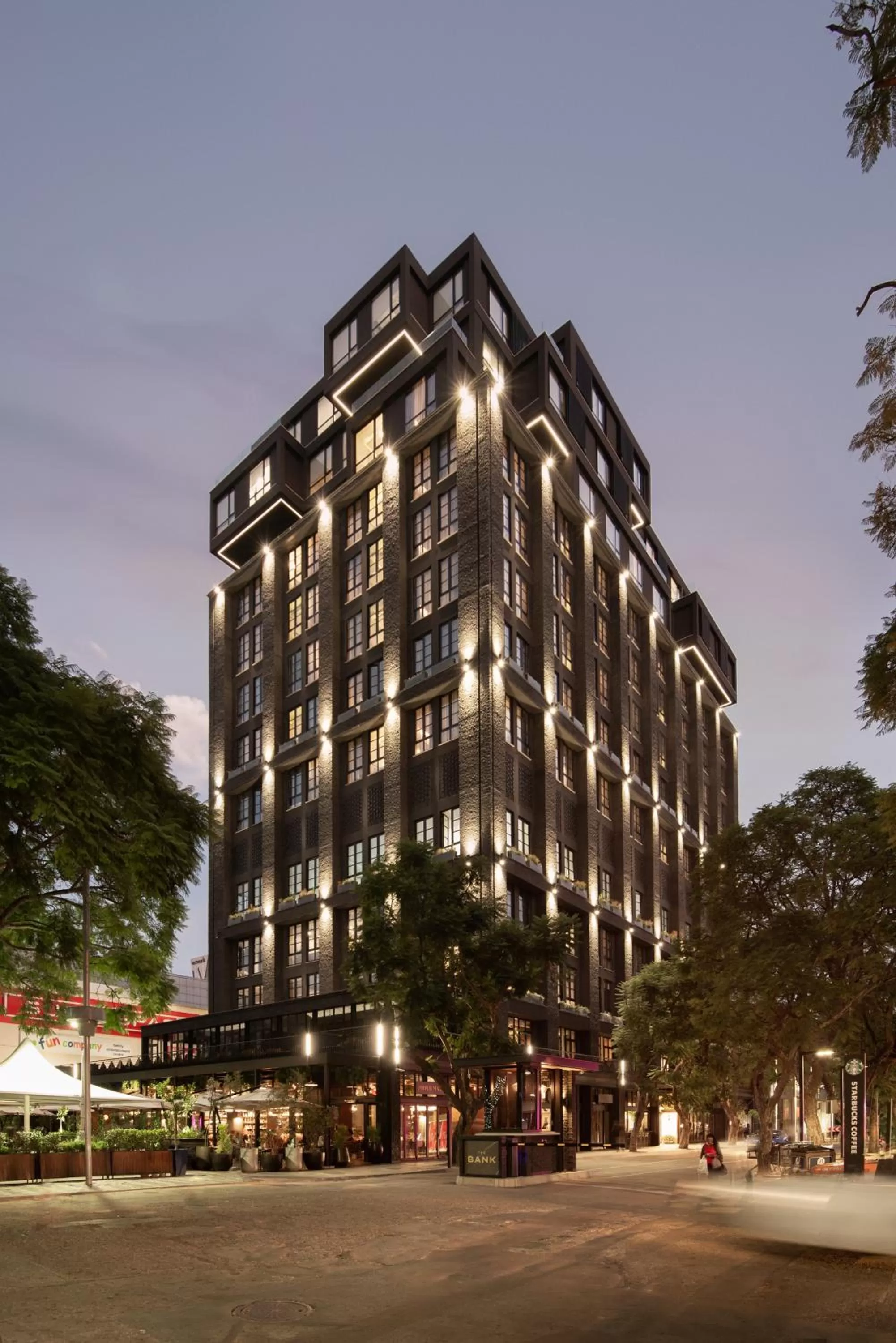 Property building in HYDE JOHANNESBURG ROSEBANK