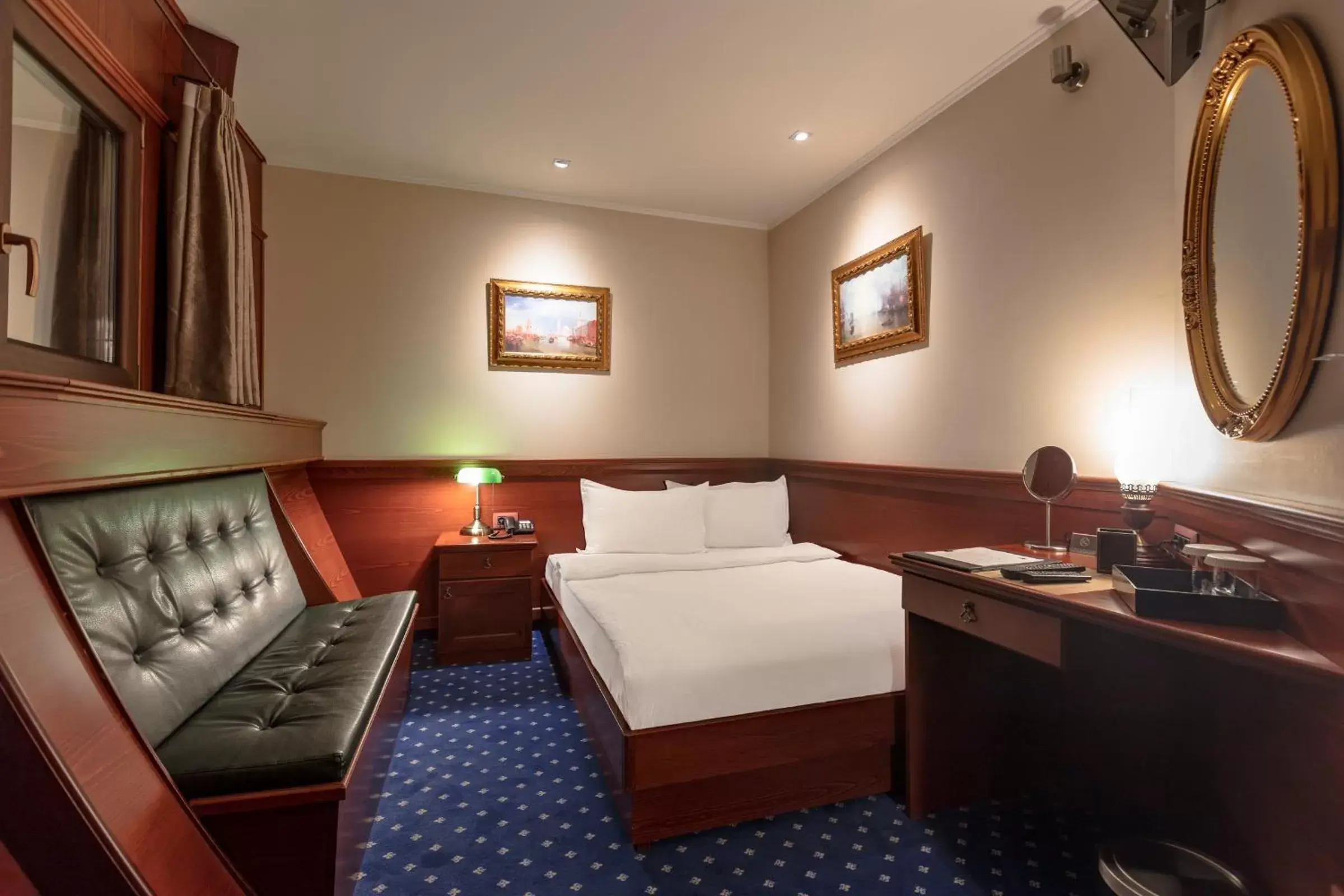 Single Room in Hotel Senigallia Single Room in Hotel Senigallia