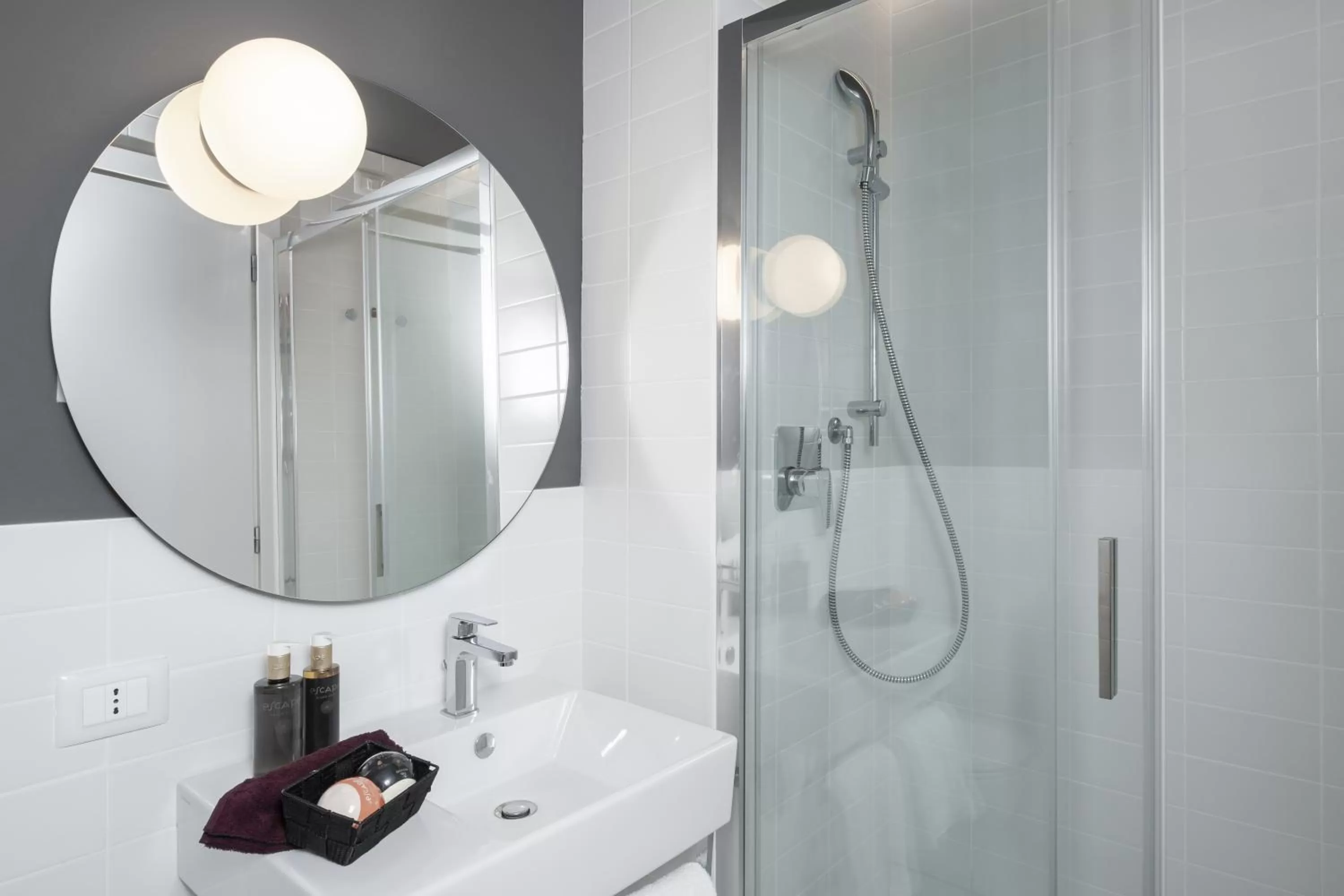 Bathroom in Camplus Hotel Roma Centro