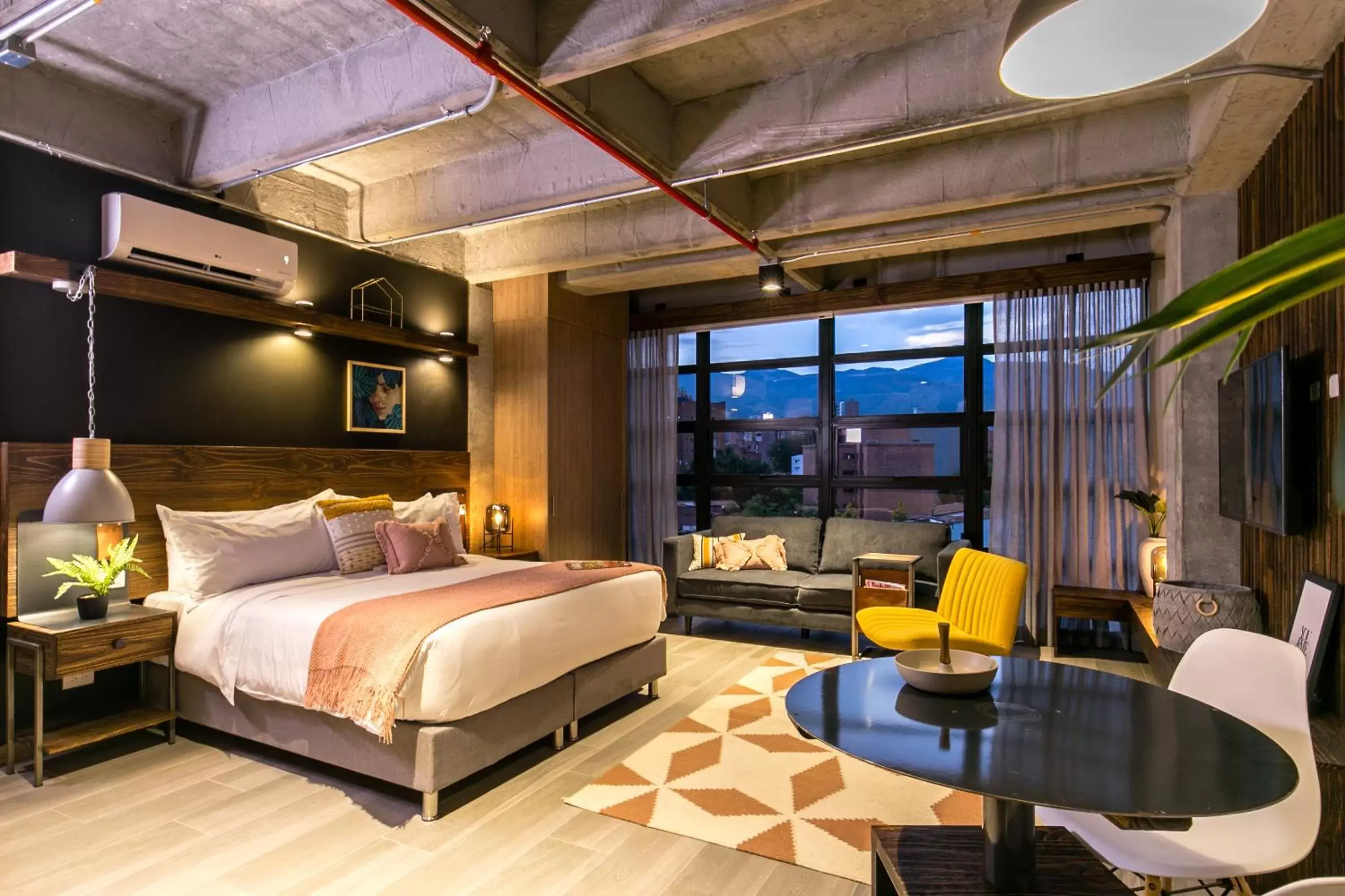 Deluxe Studio - High Floor in Factory Lofts Hotel Deluxe Studio - High Floor in Factory Lofts Hotel