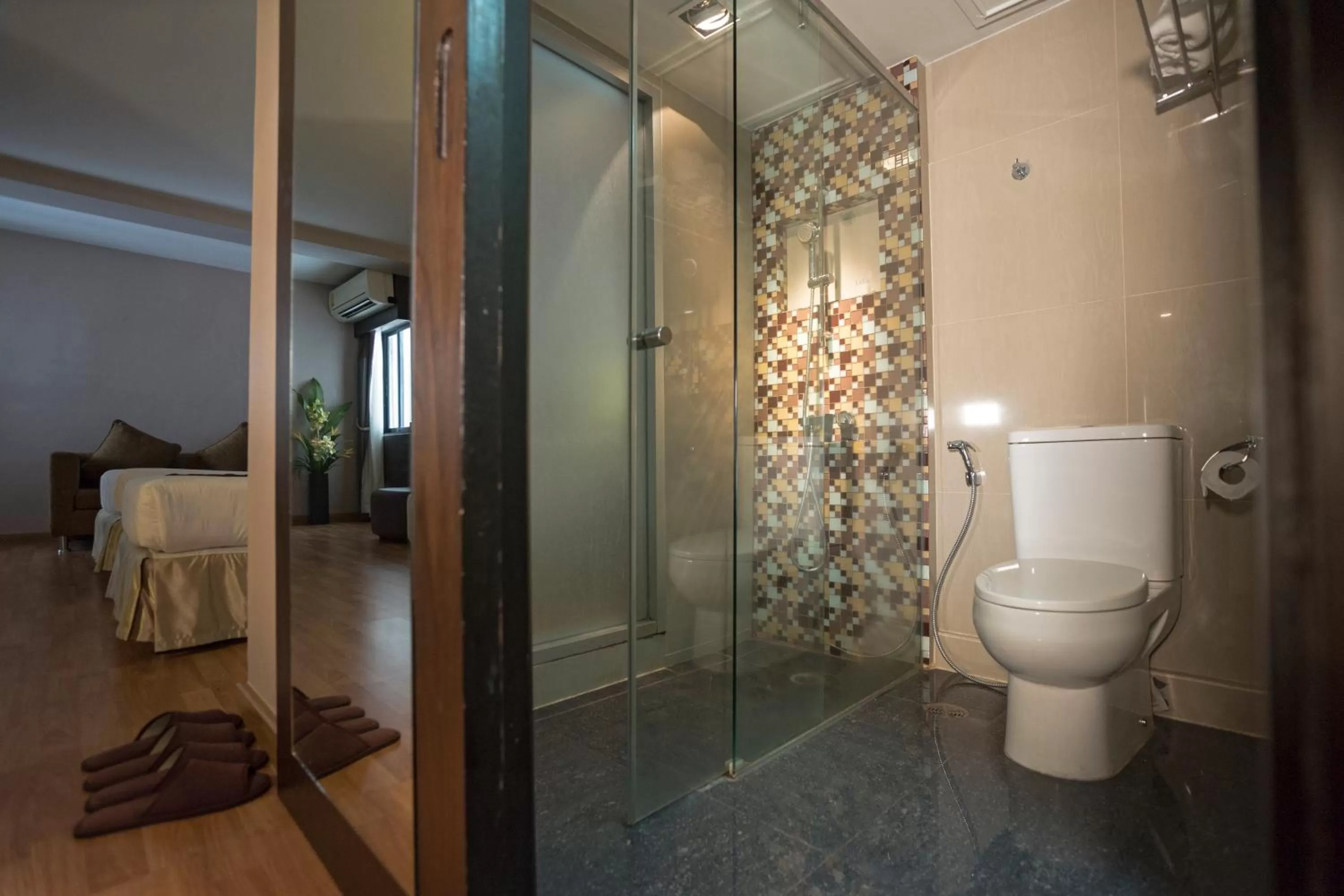 Kiss Gardenhome Chic Hotel