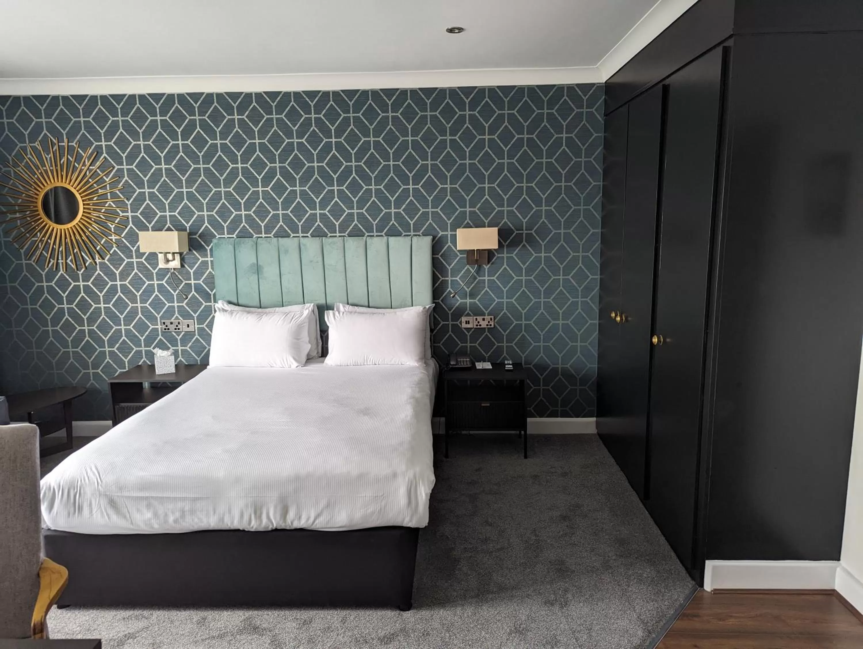 Bed in Cumberland Hotel - OCEANA COLLECTION